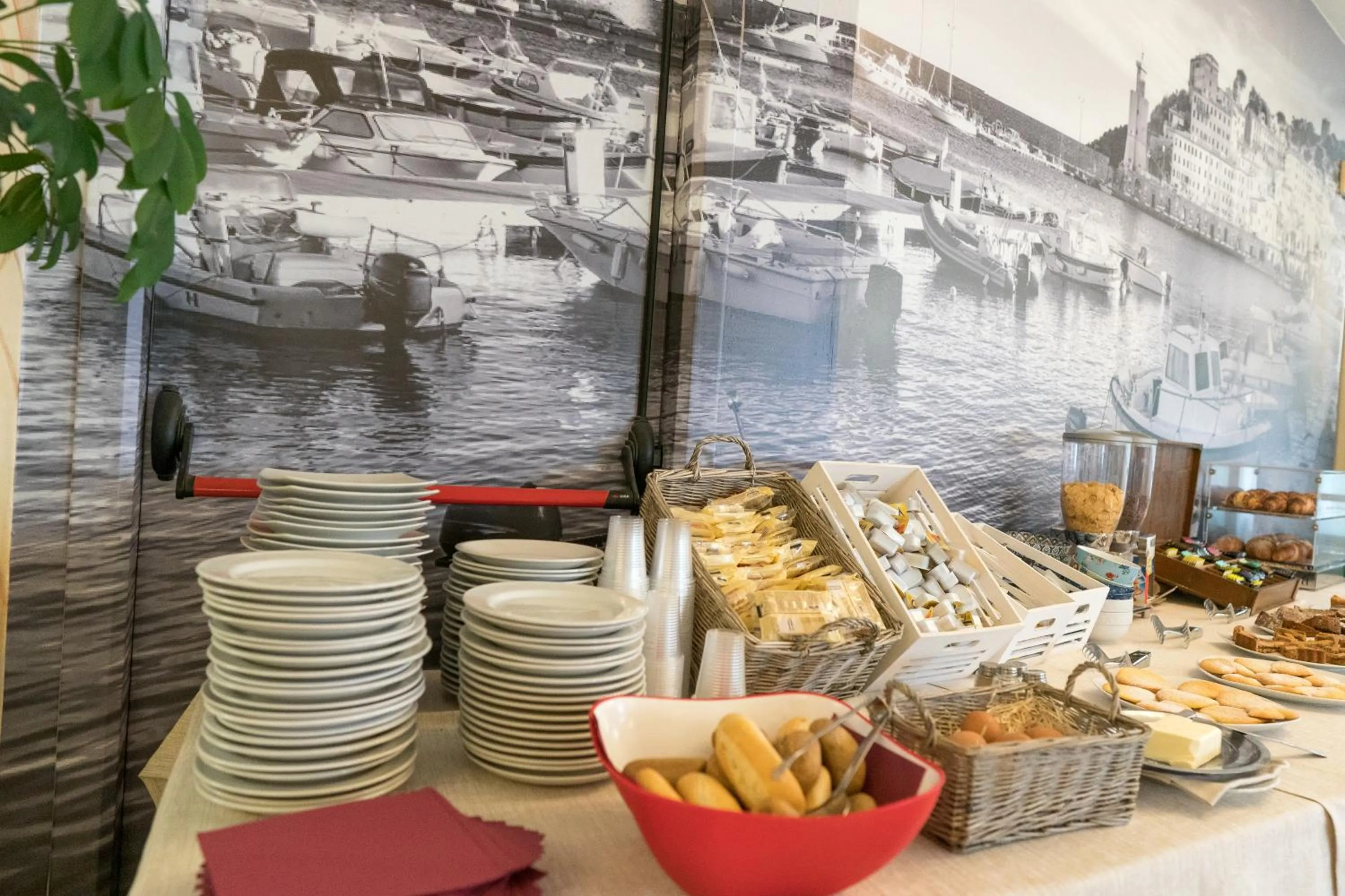 Food in Lola Piccolo Hotel e Appartamenti