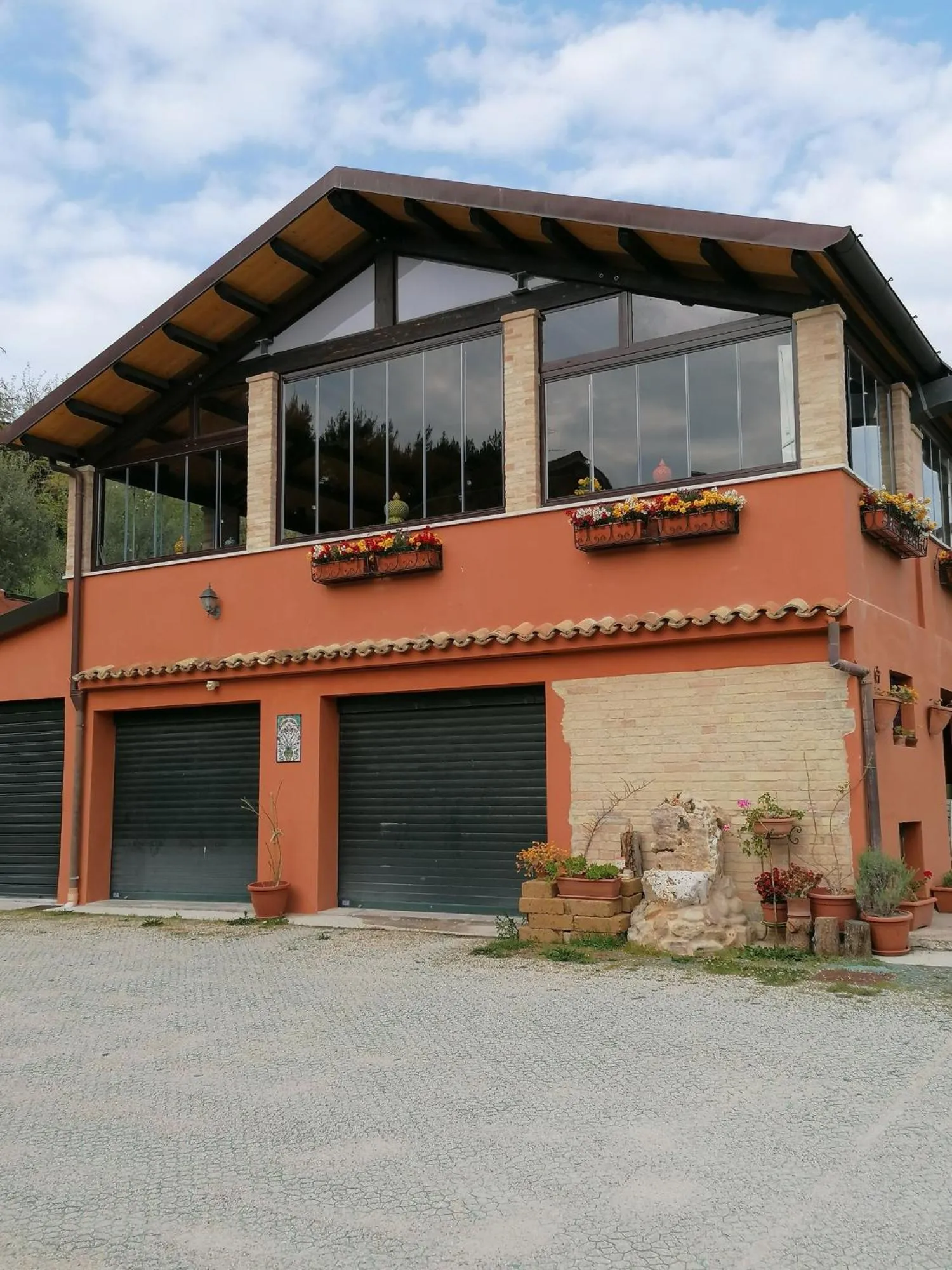 Property building in Petronilla