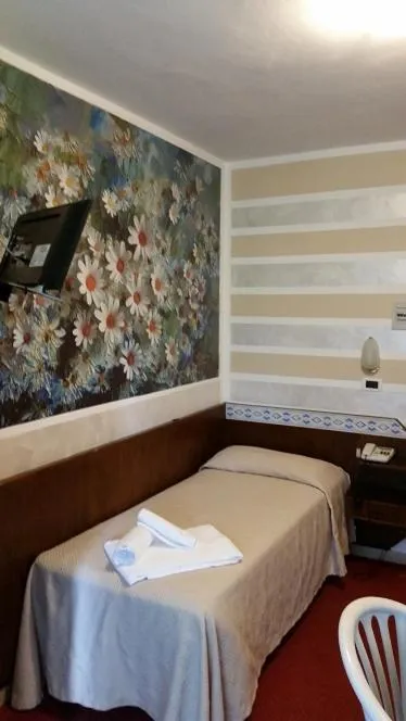 Bed in Hotel Rosa Serenella