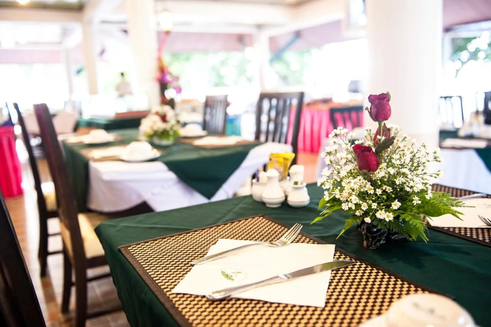 Buffet breakfast in Phi Phi Island Cabana Hotel