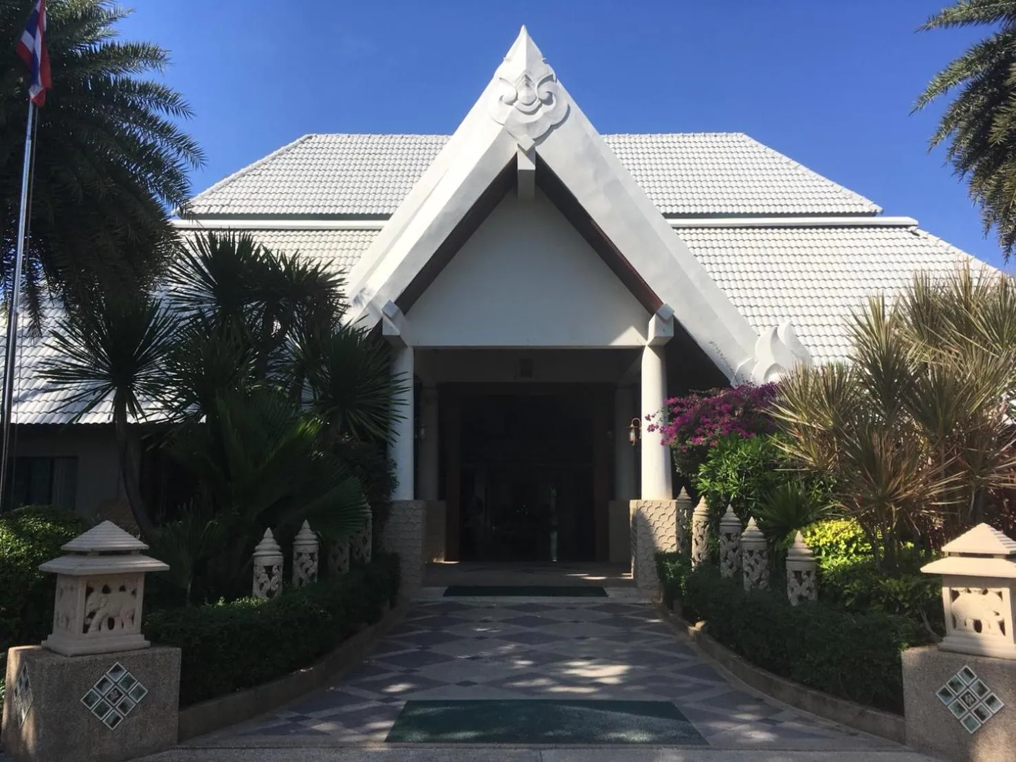 Phi Phi Island Cabana Hotel