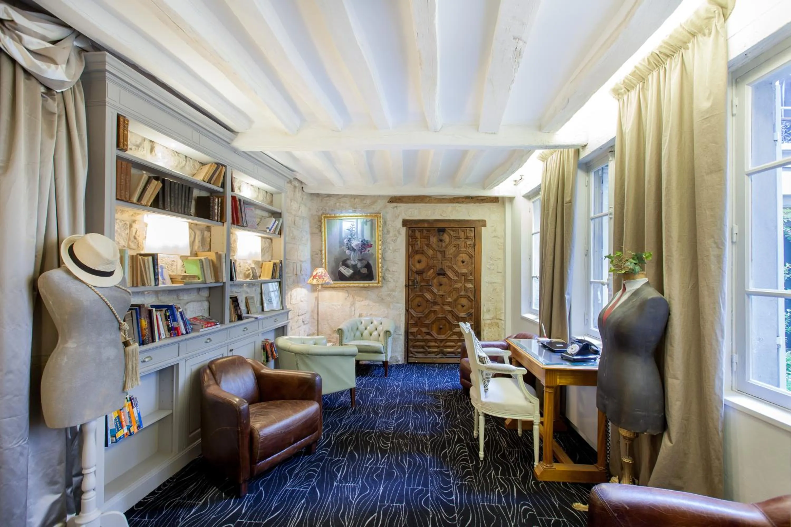 Lounge or bar in Hotel Bonaparte