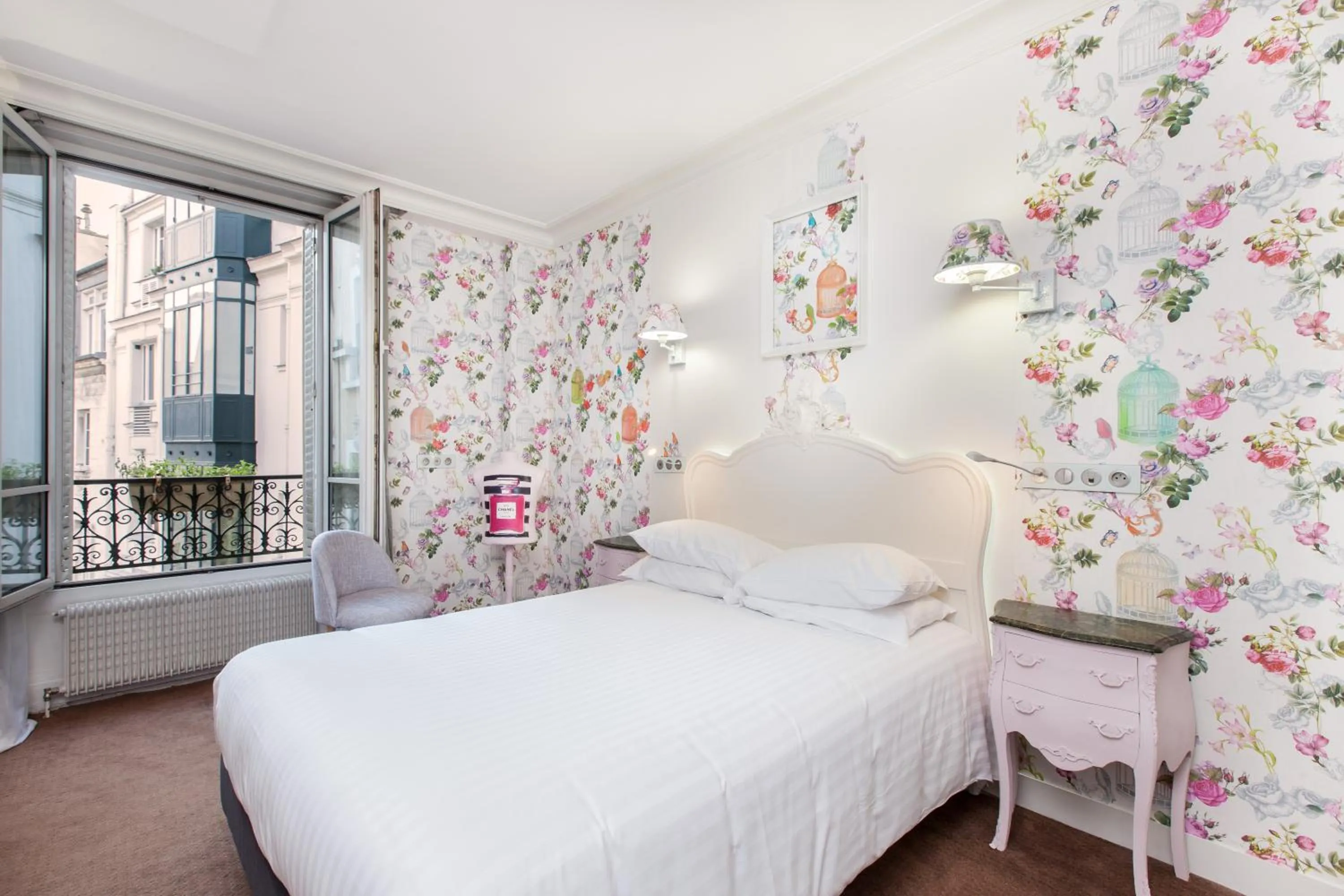 Bed in Hotel Bonaparte