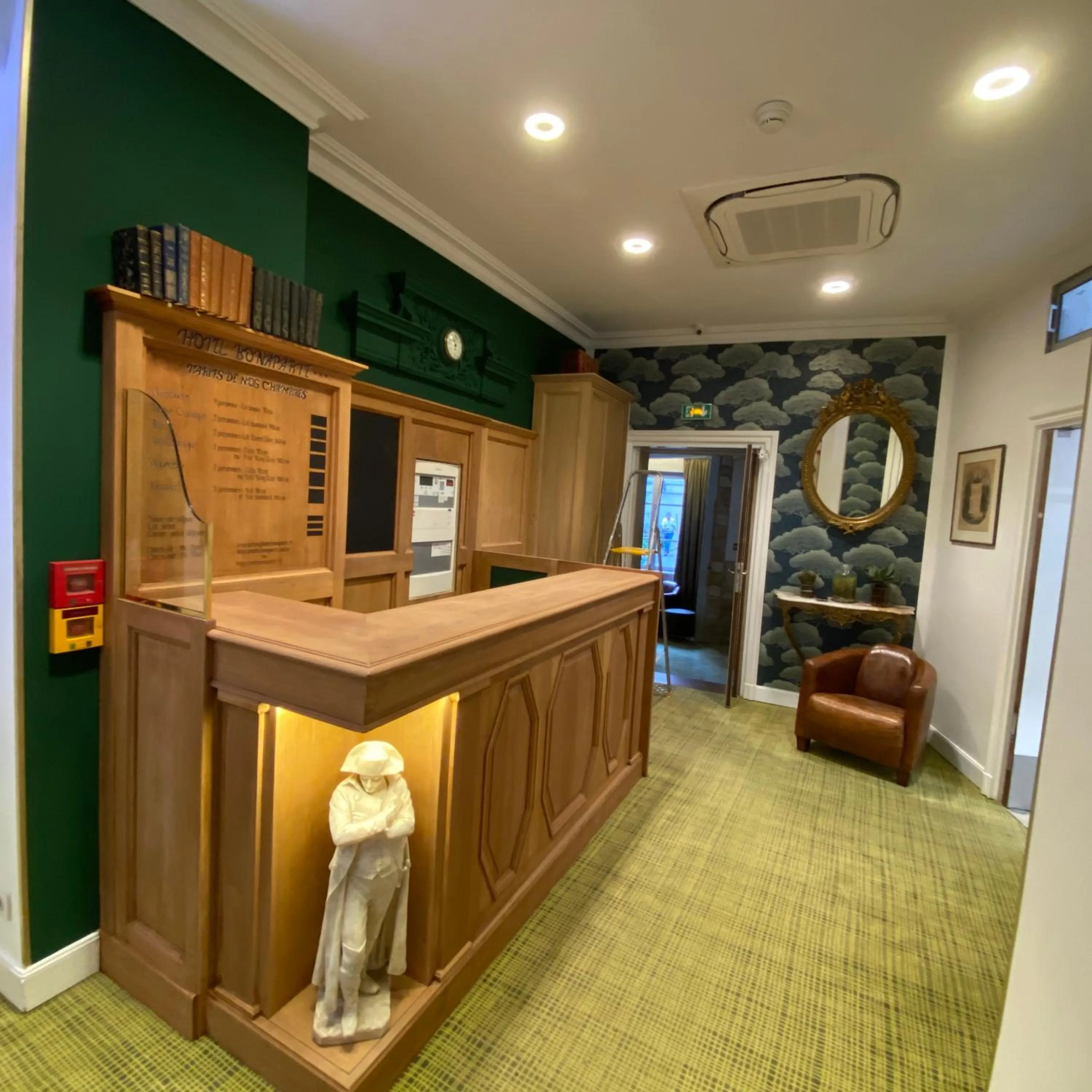 Lobby or reception in Hotel Bonaparte