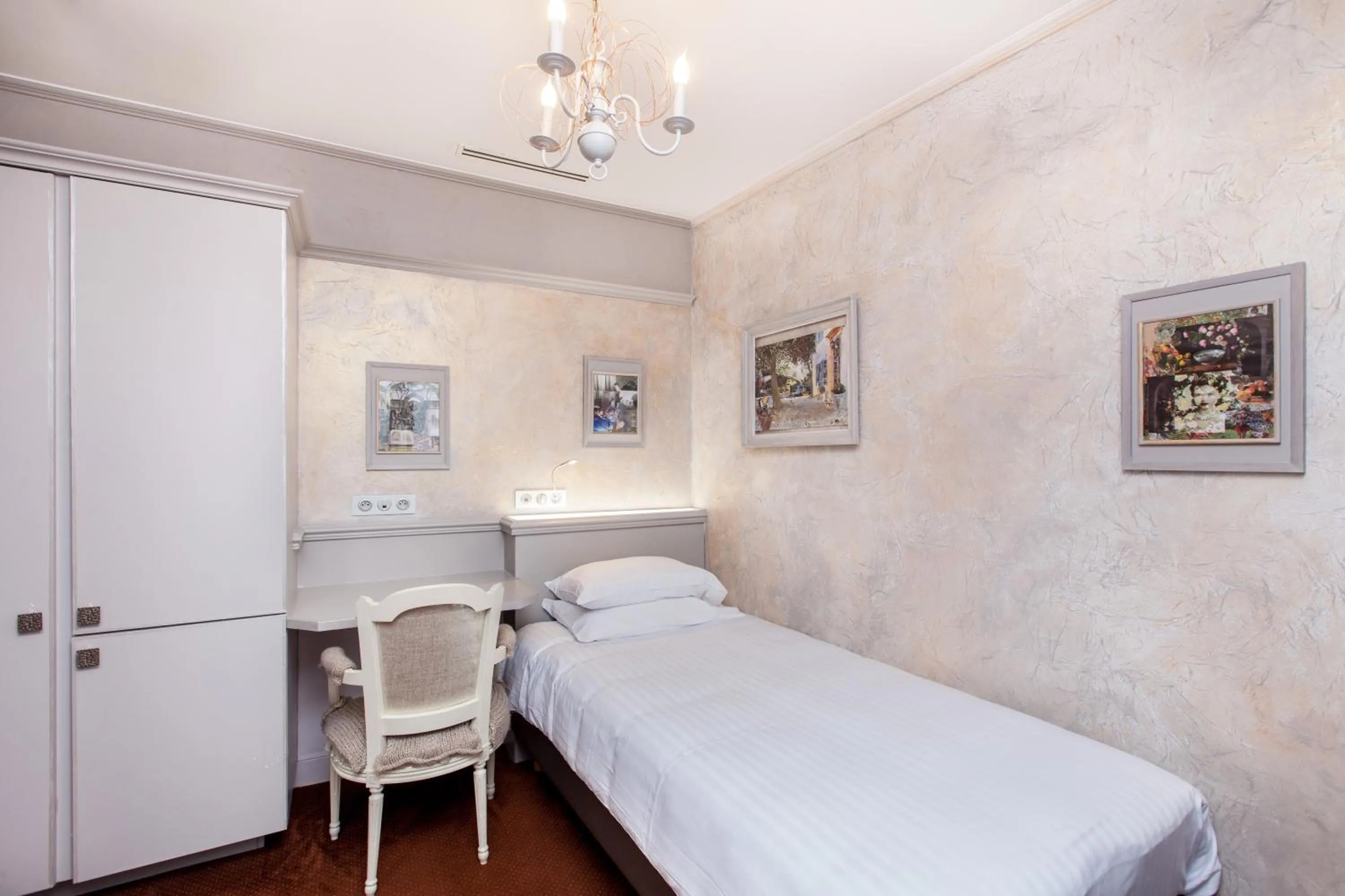 Bed in Hotel Bonaparte