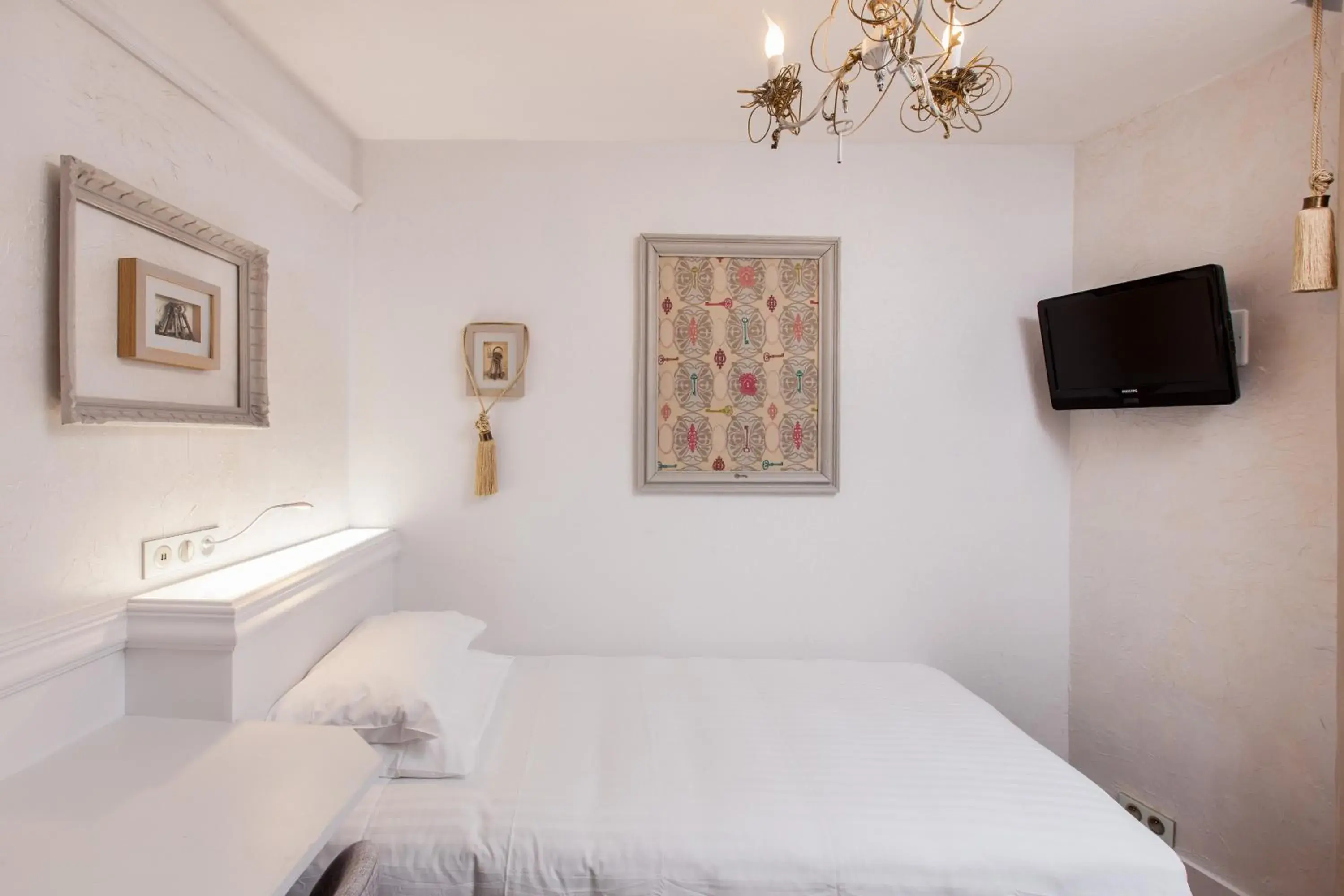 Single Room in Hotel Bonaparte Single Room in Hotel Bonaparte