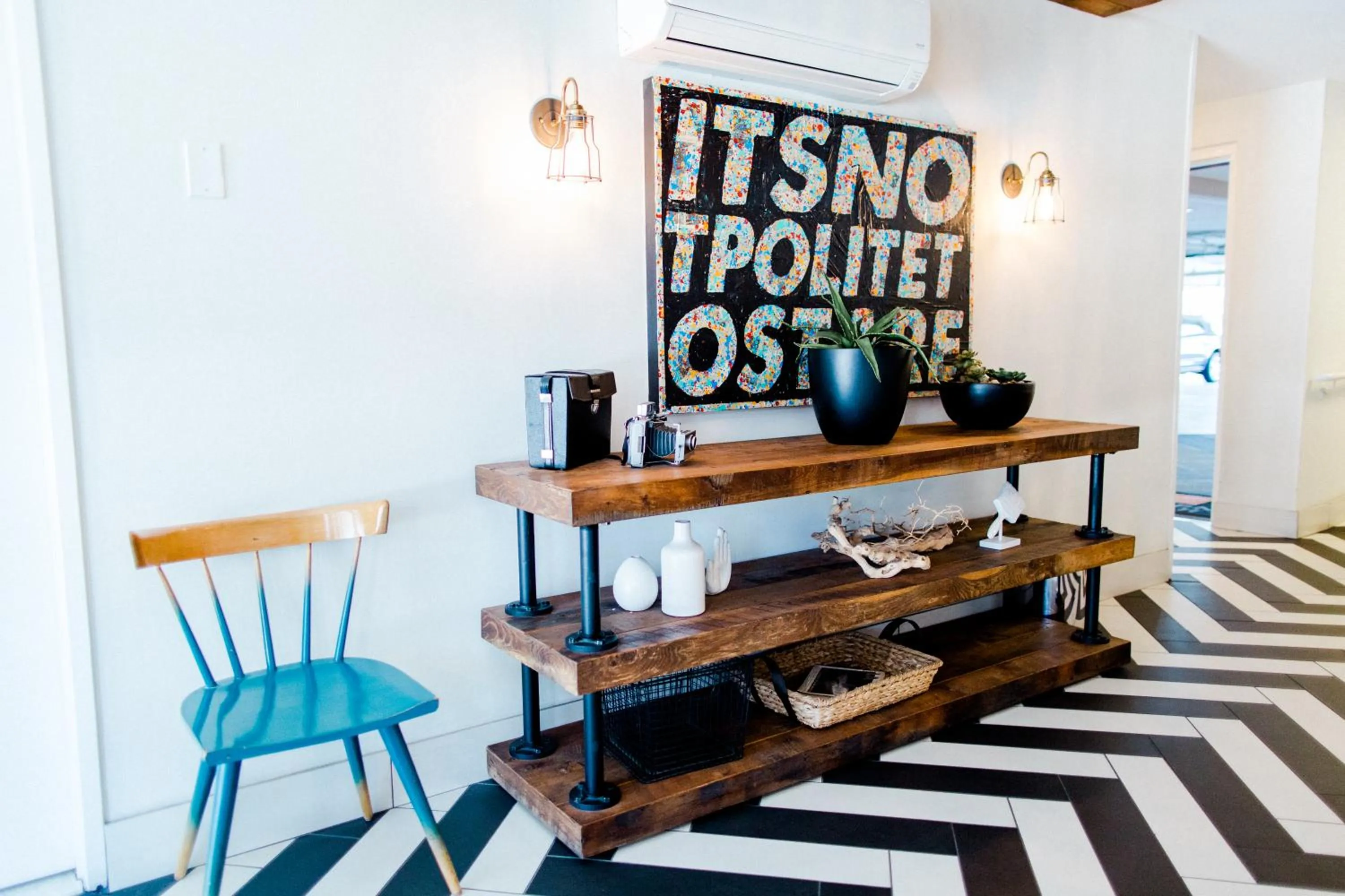 Lobby or reception in Inn at Venice Beach