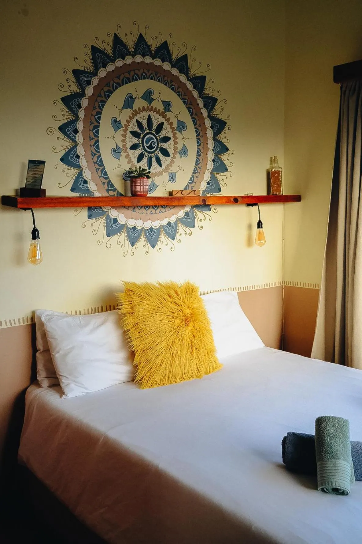 Decorative detail, Bed in Salty Jackal Surf Camp