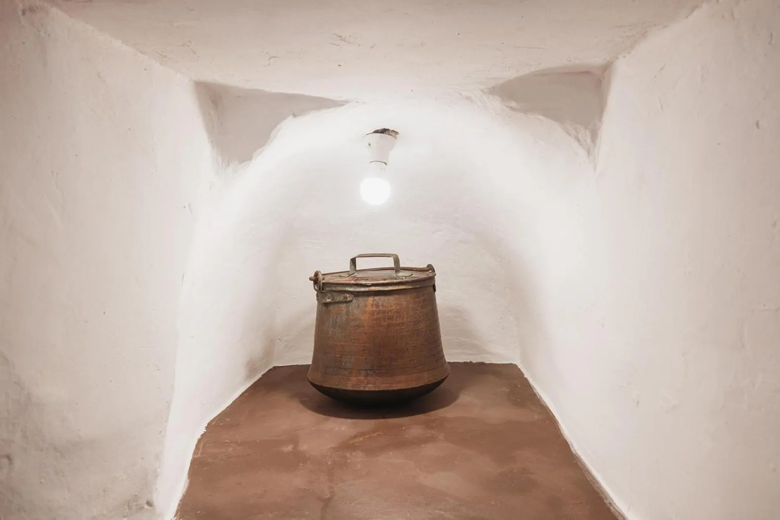 Decorative detail in Giovì Relais