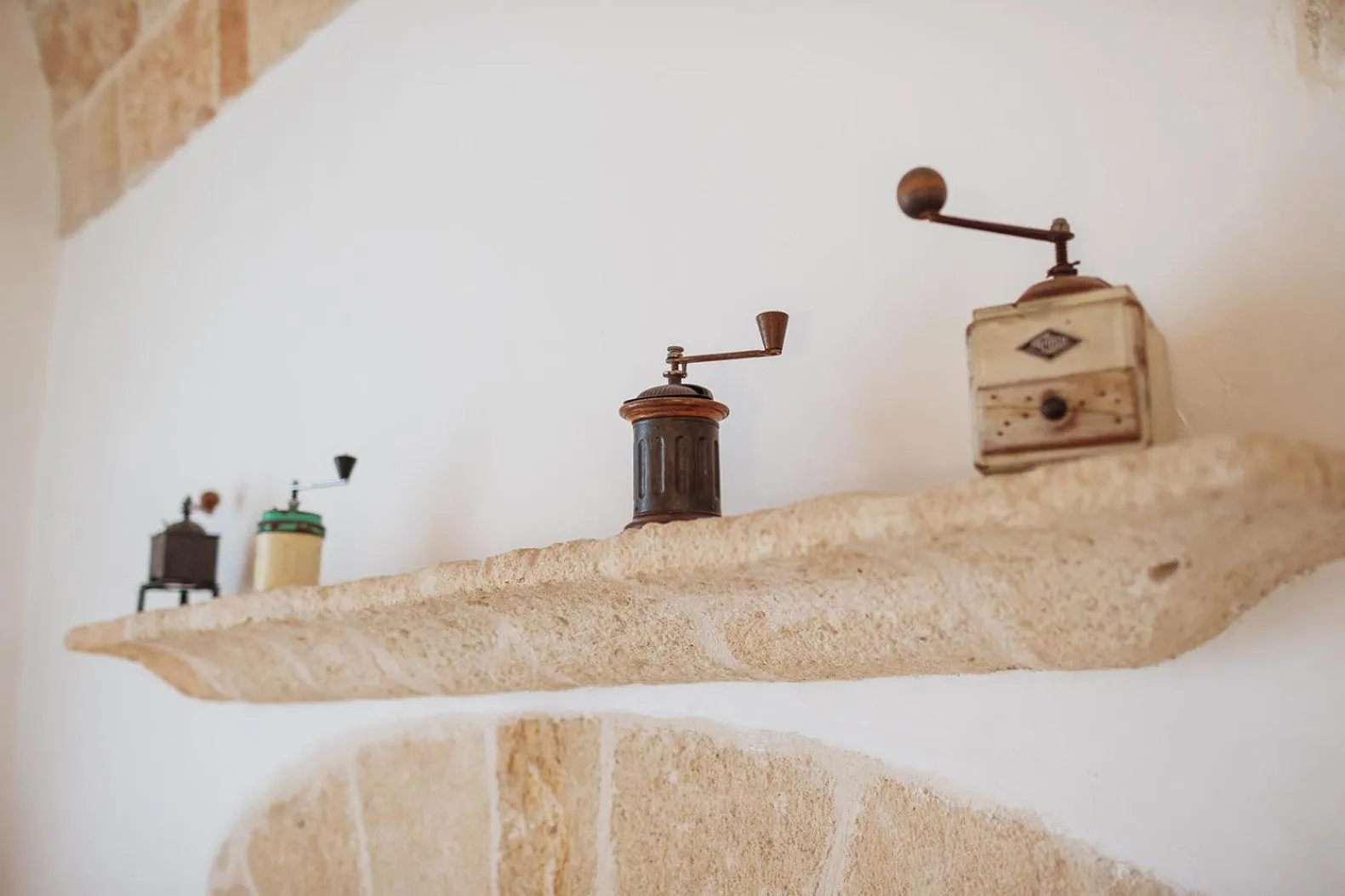 Decorative detail in Giovì Relais