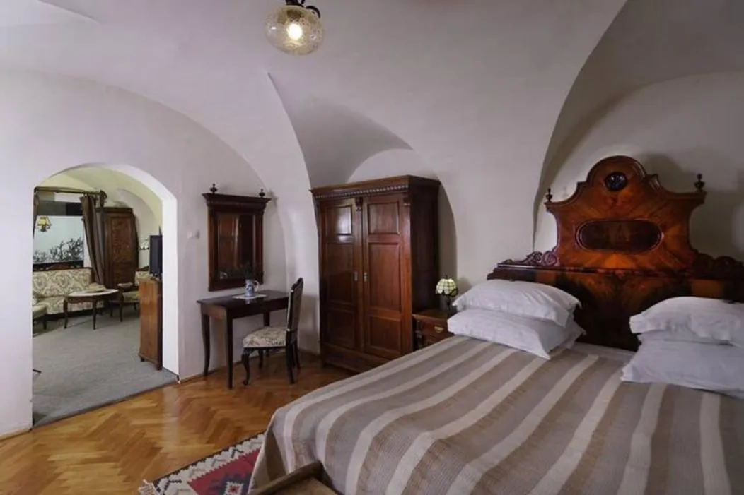 Bedroom, Bed in Fronius Boutique Residence