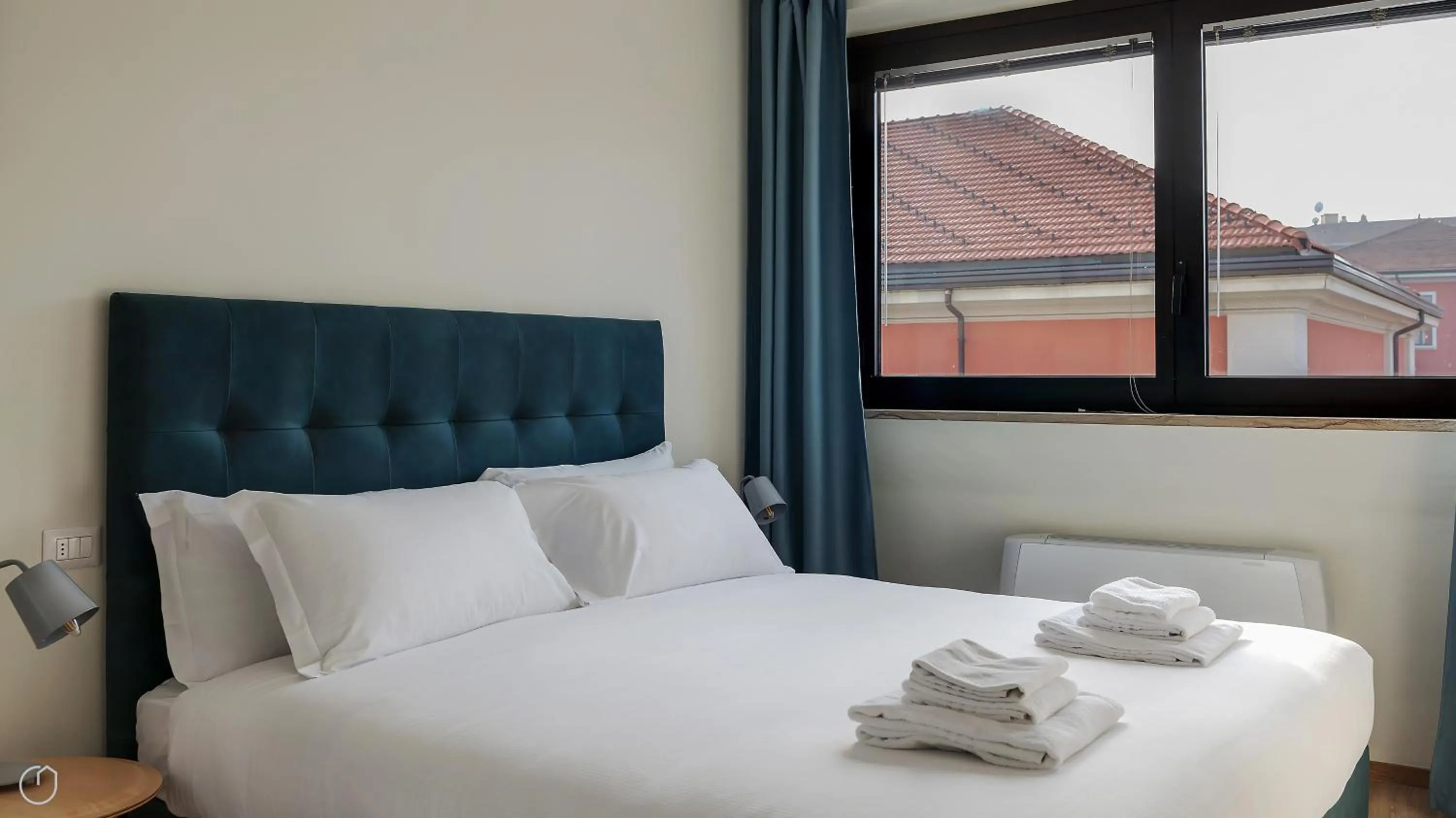 Bed in Italianway-Bergonzoli Place