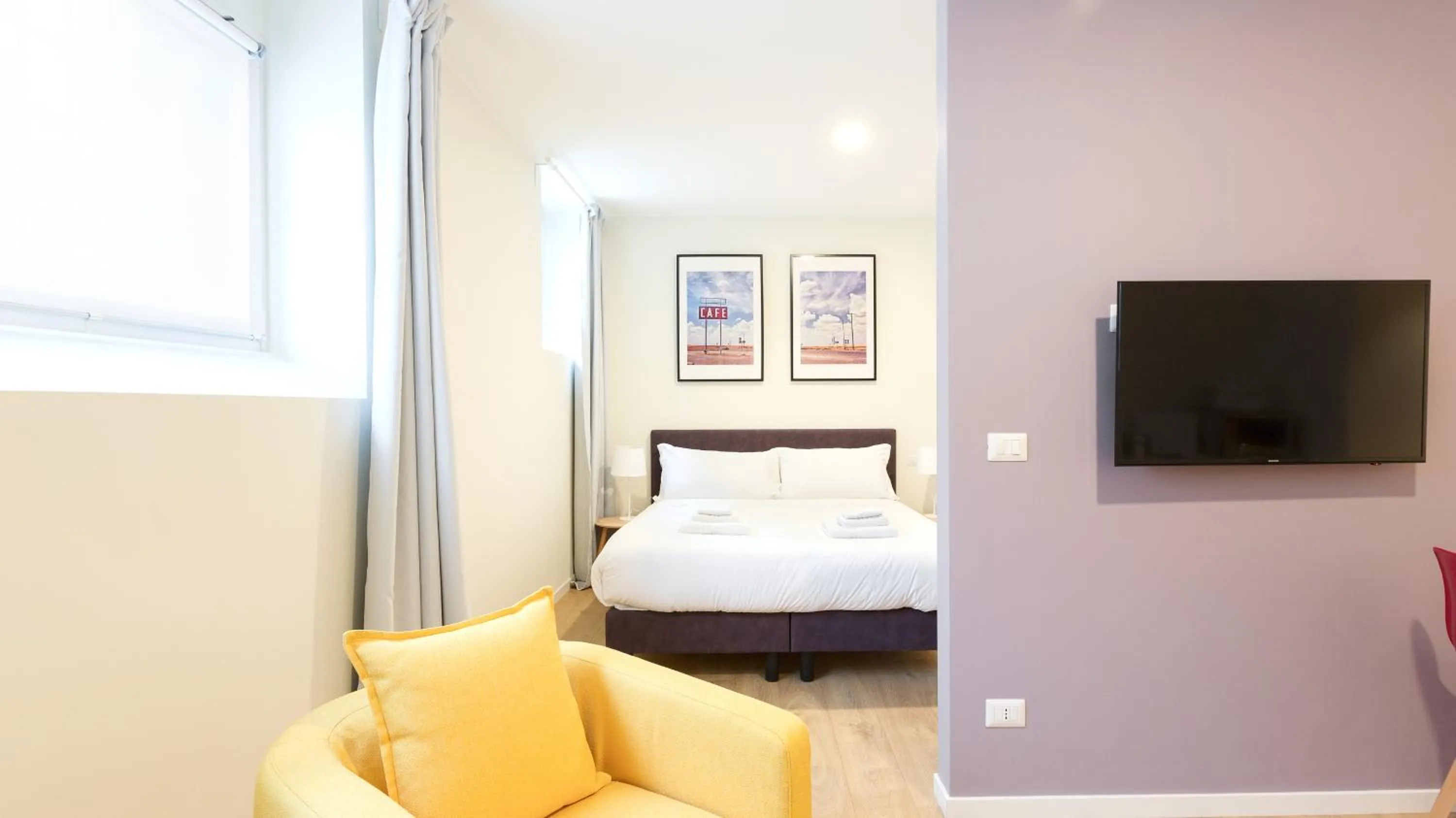 Bed in Italianway-Bergonzoli Place