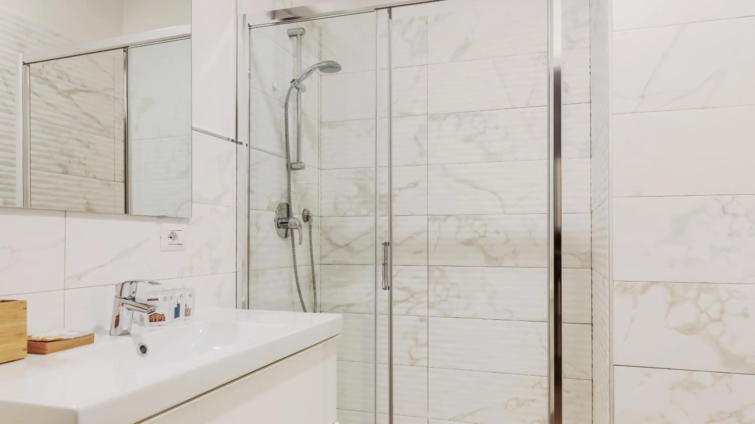 Italianway-Bergonzoli Place