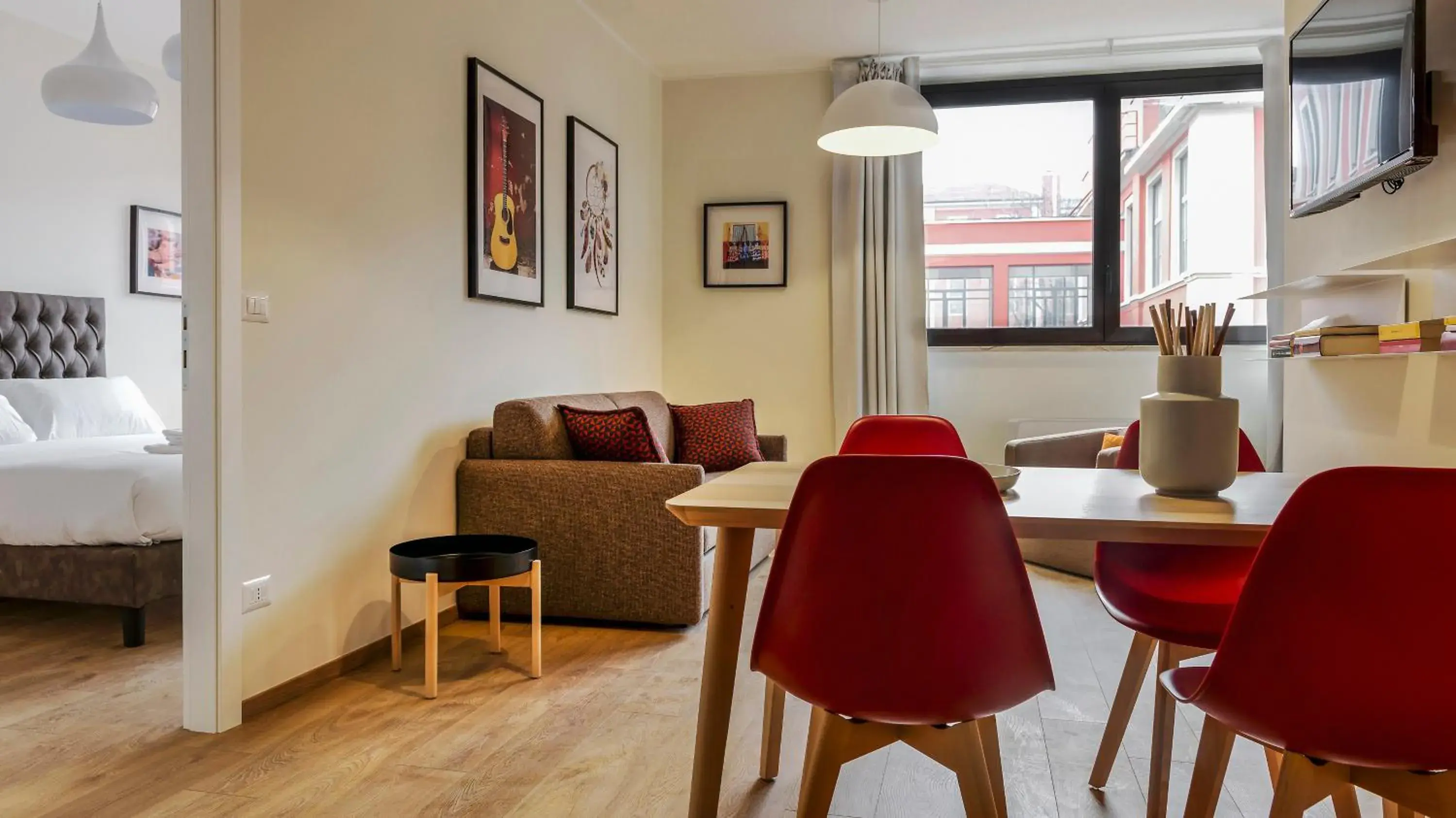 Two-Bedroom Apartment - Second Floor in Italianway-Bergonzoli Place Two-Bedroom Apartment - Second Floor in Italianway-Bergonzoli Place