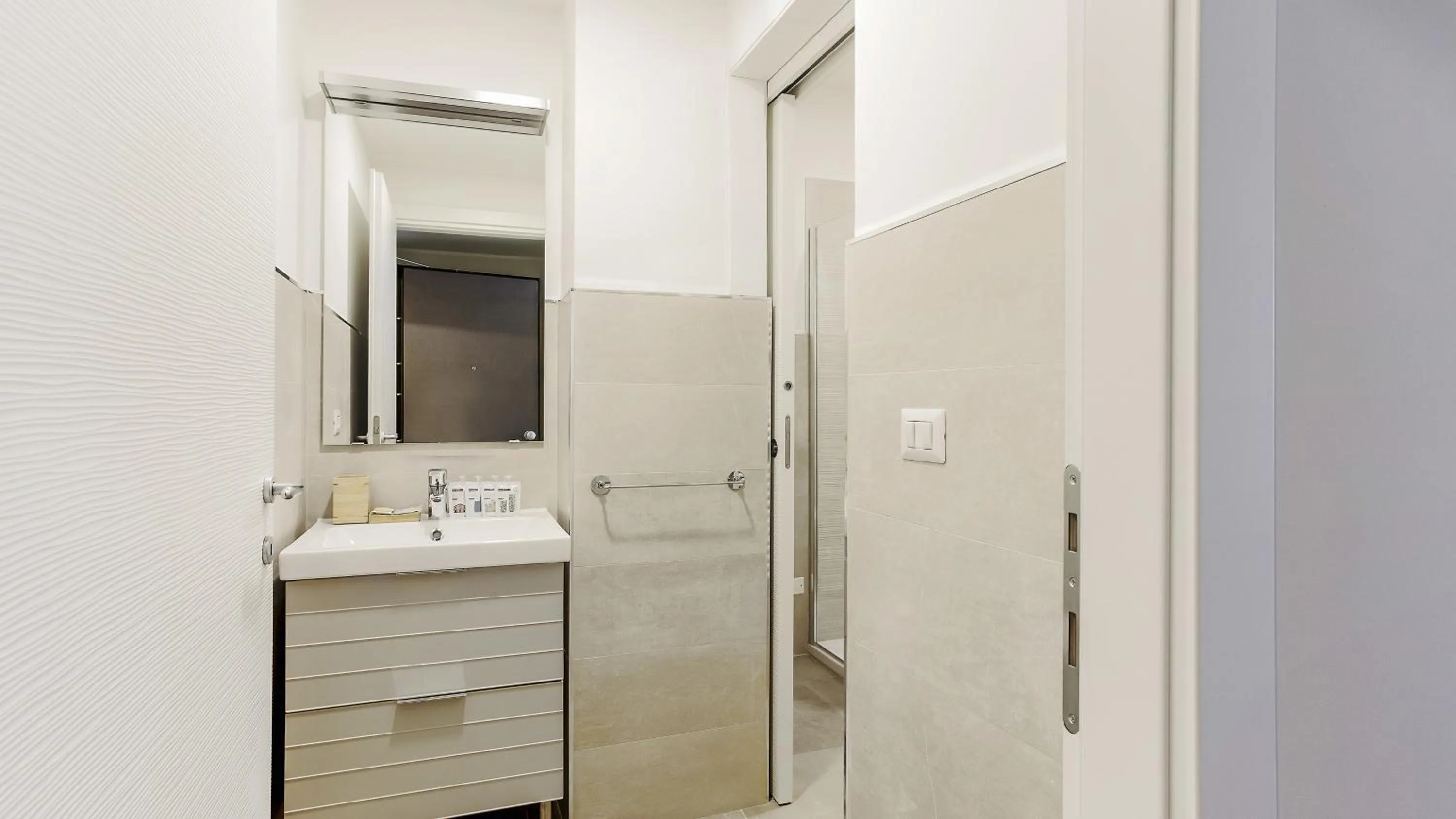 Italianway-Bergonzoli Place