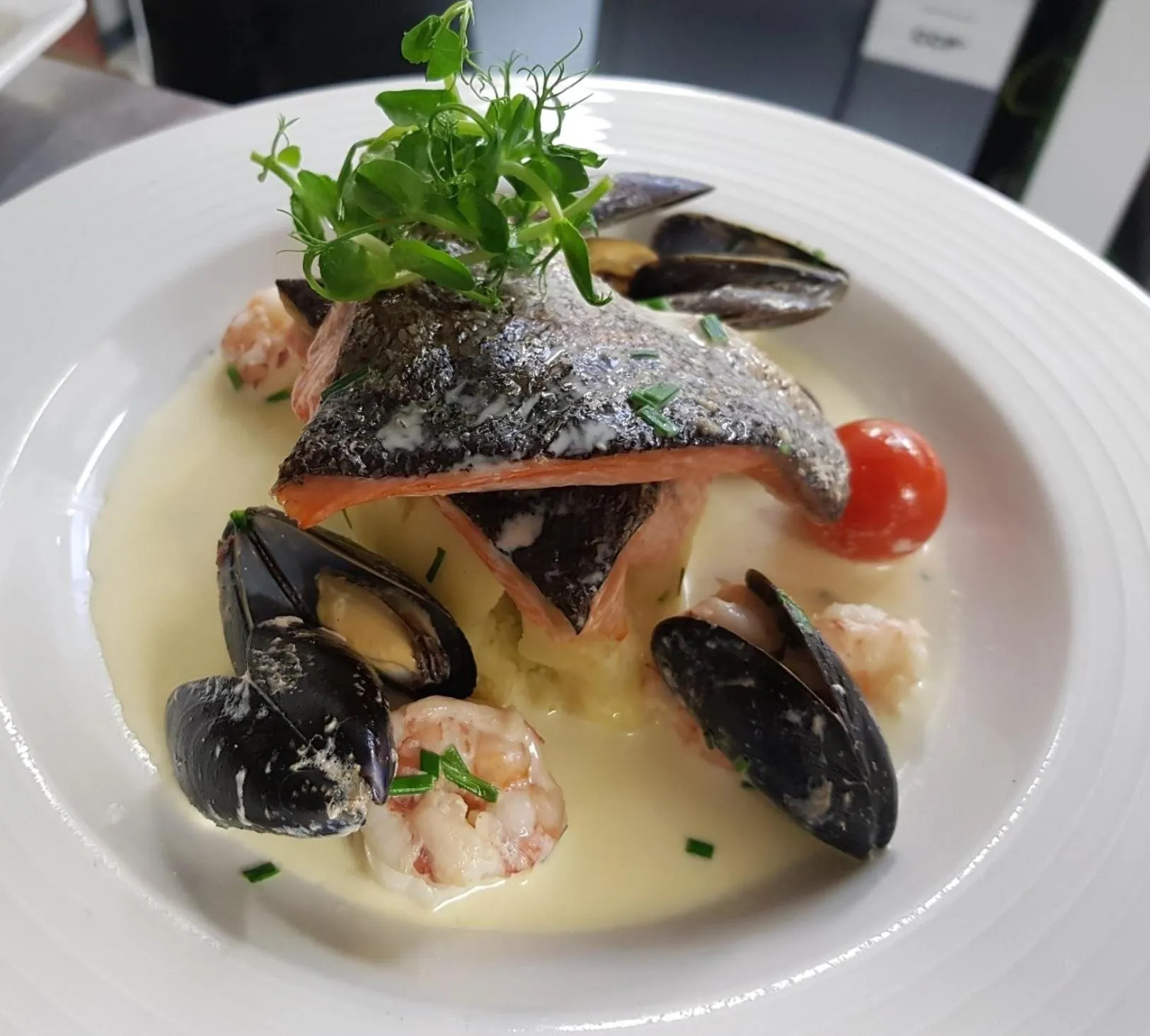 Food and drinks in Bay View Hotel