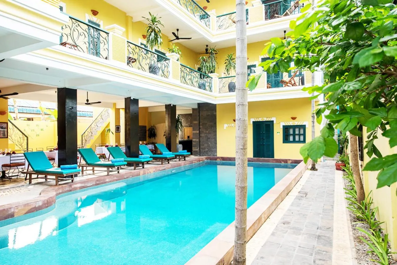 Swimming pool in Golden Banana Residence