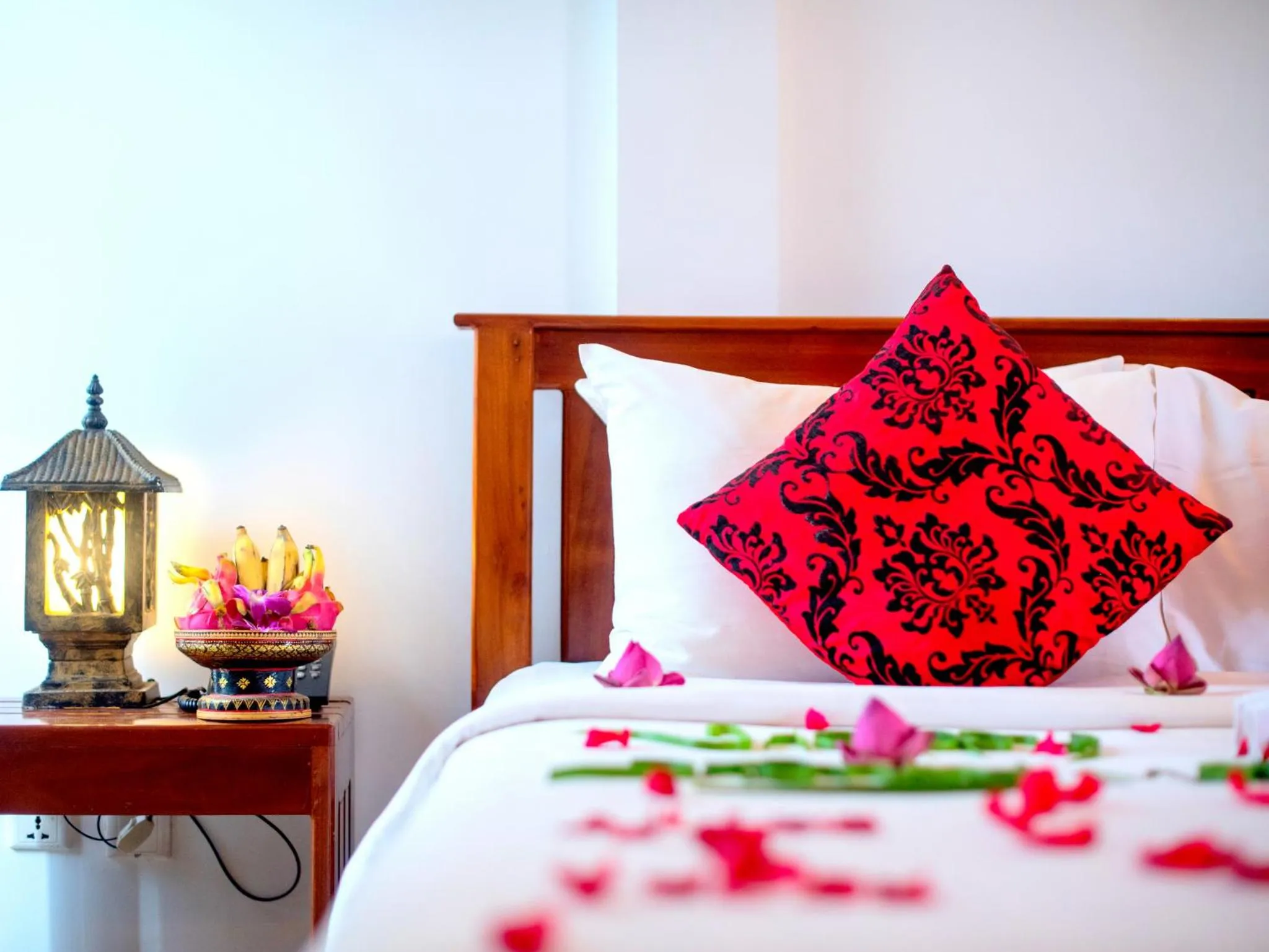 Decorative detail, Bed in Golden Banana Residence