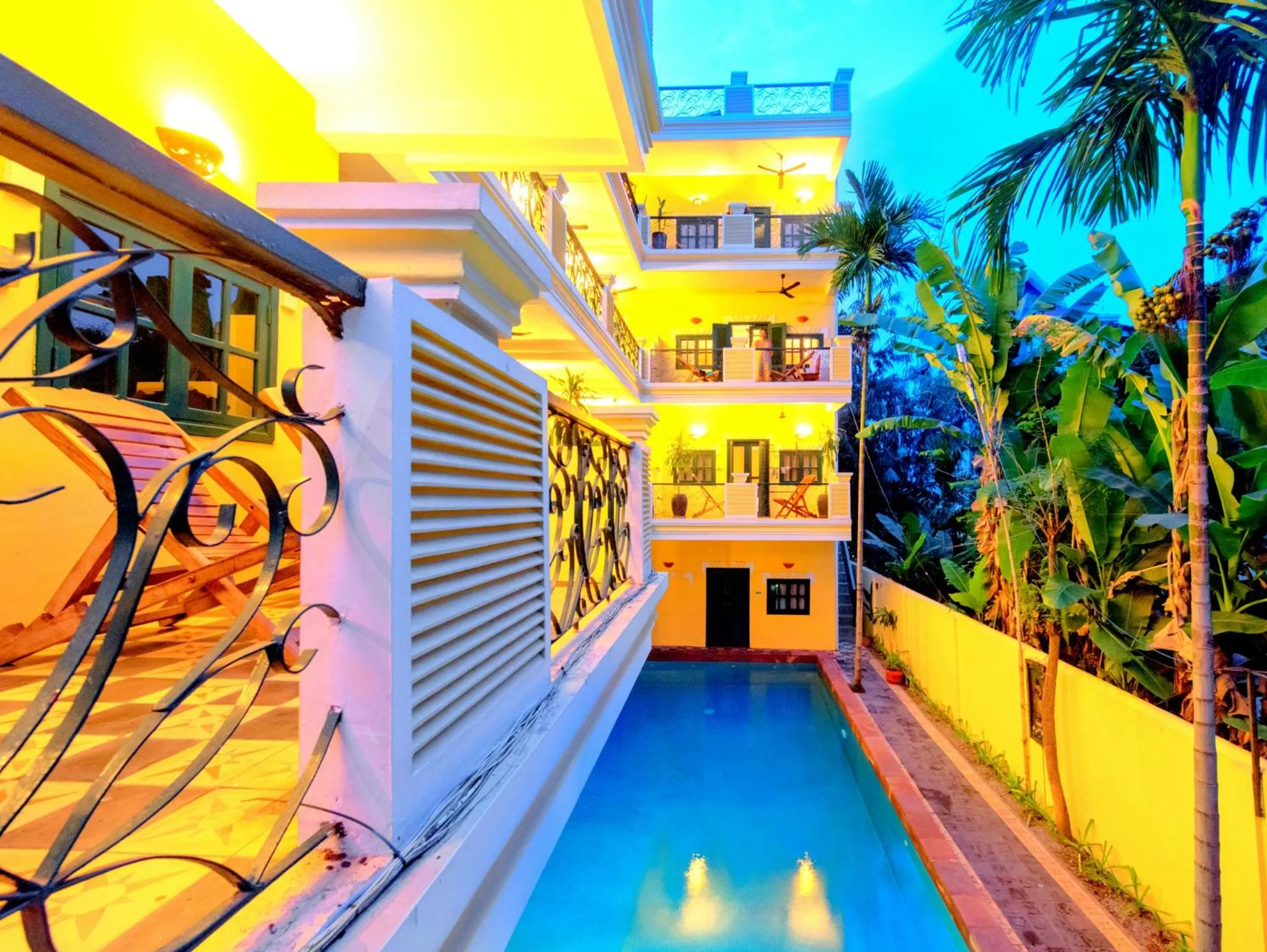 Facade/entrance in Golden Banana Residence