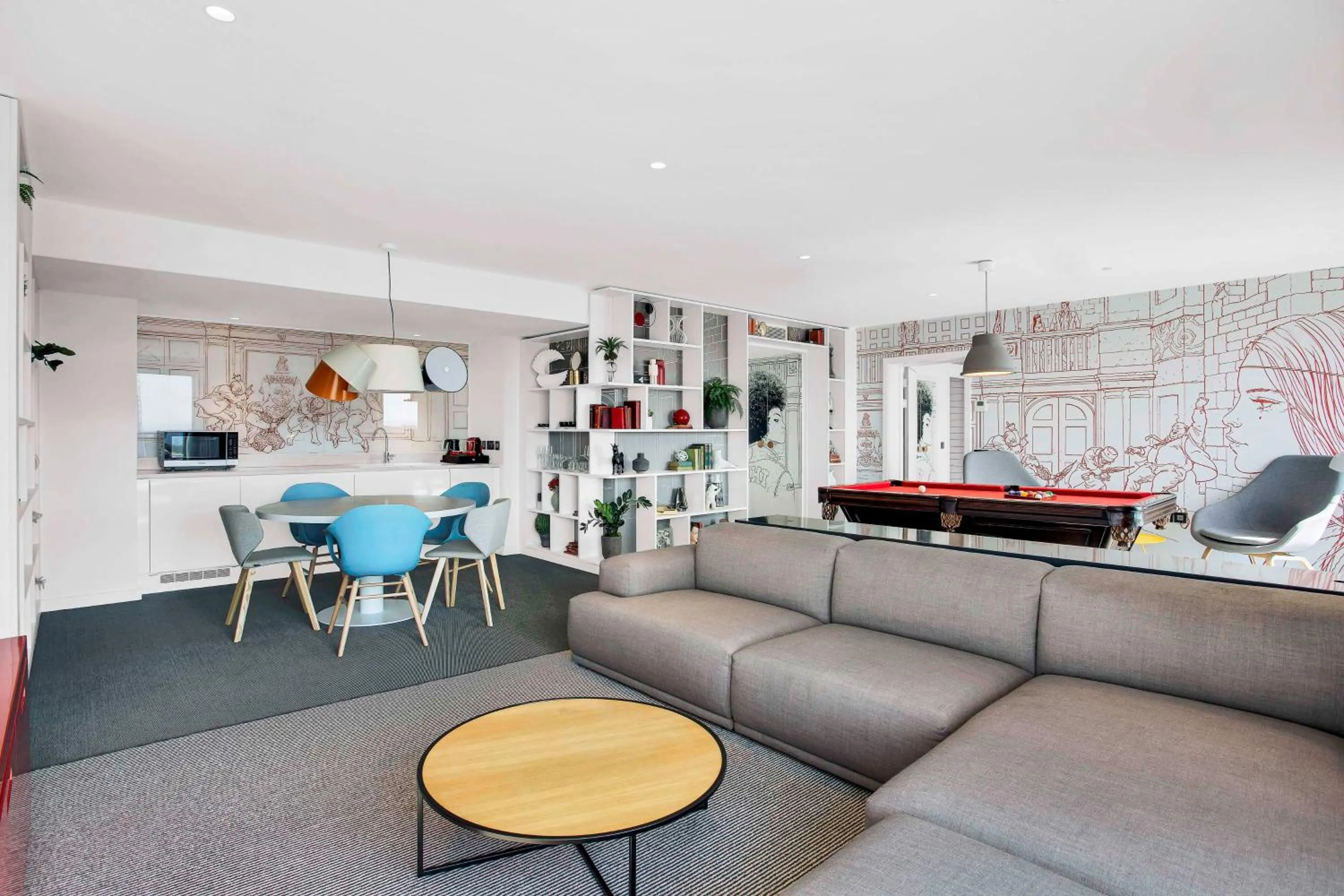 Kitchen or kitchenette in Radisson RED Hotel, Glasgow