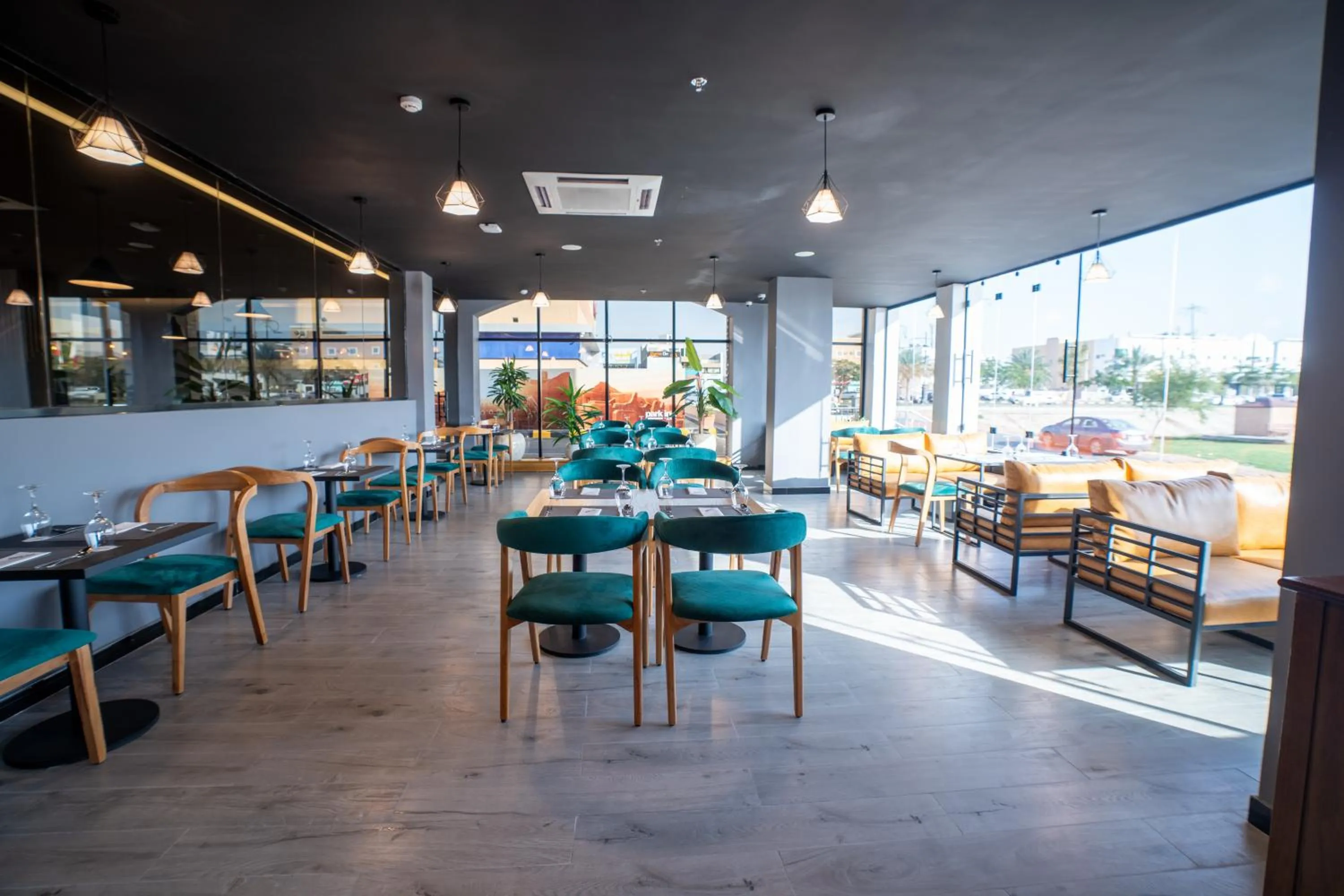 Restaurant/places to eat in Park Inn by Radisson Najran