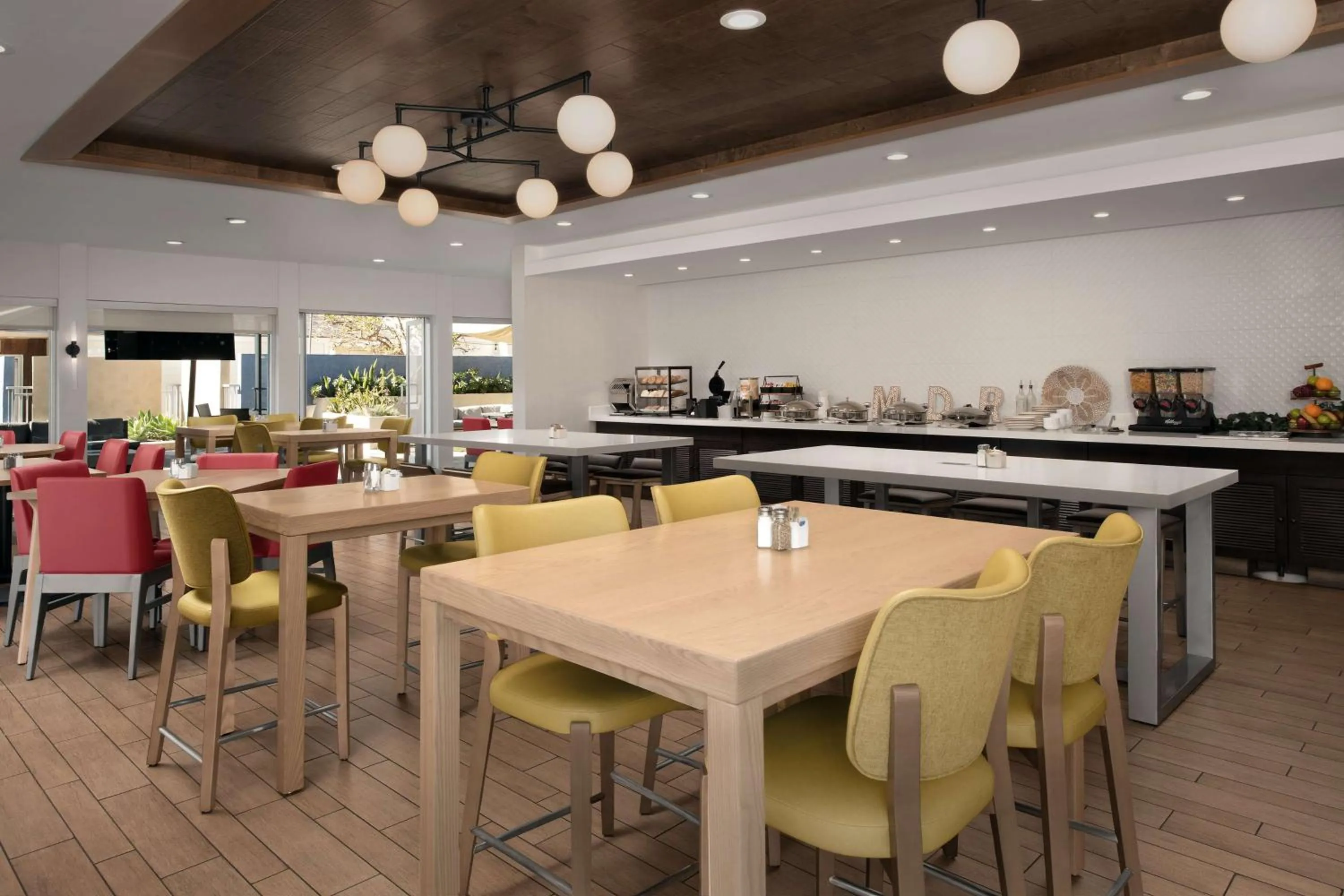 Breakfast in Hilton Garden Inn Los Angeles Marina Del Rey