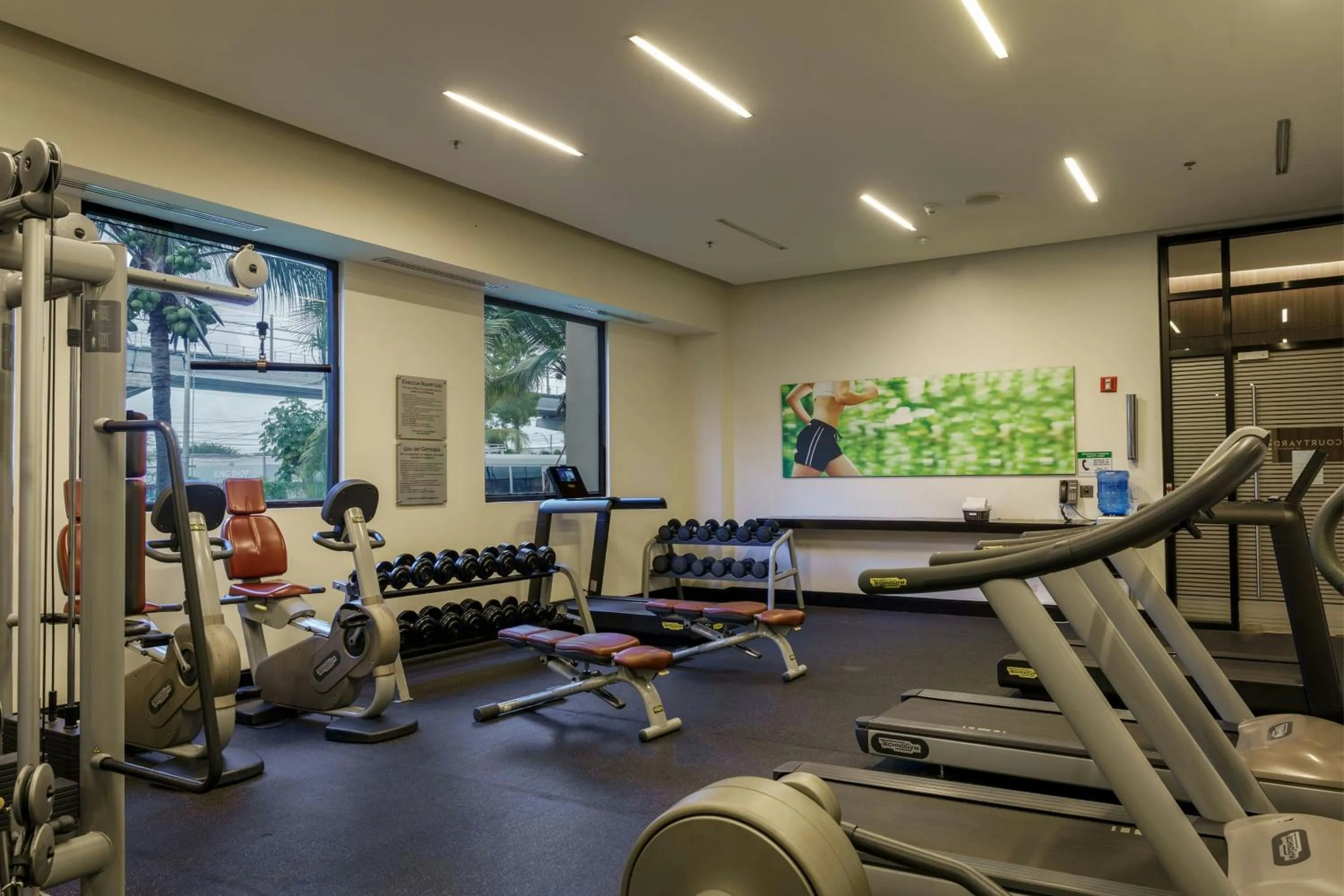 Fitness centre/facilities in Courtyard by Marriott Panama Metromall