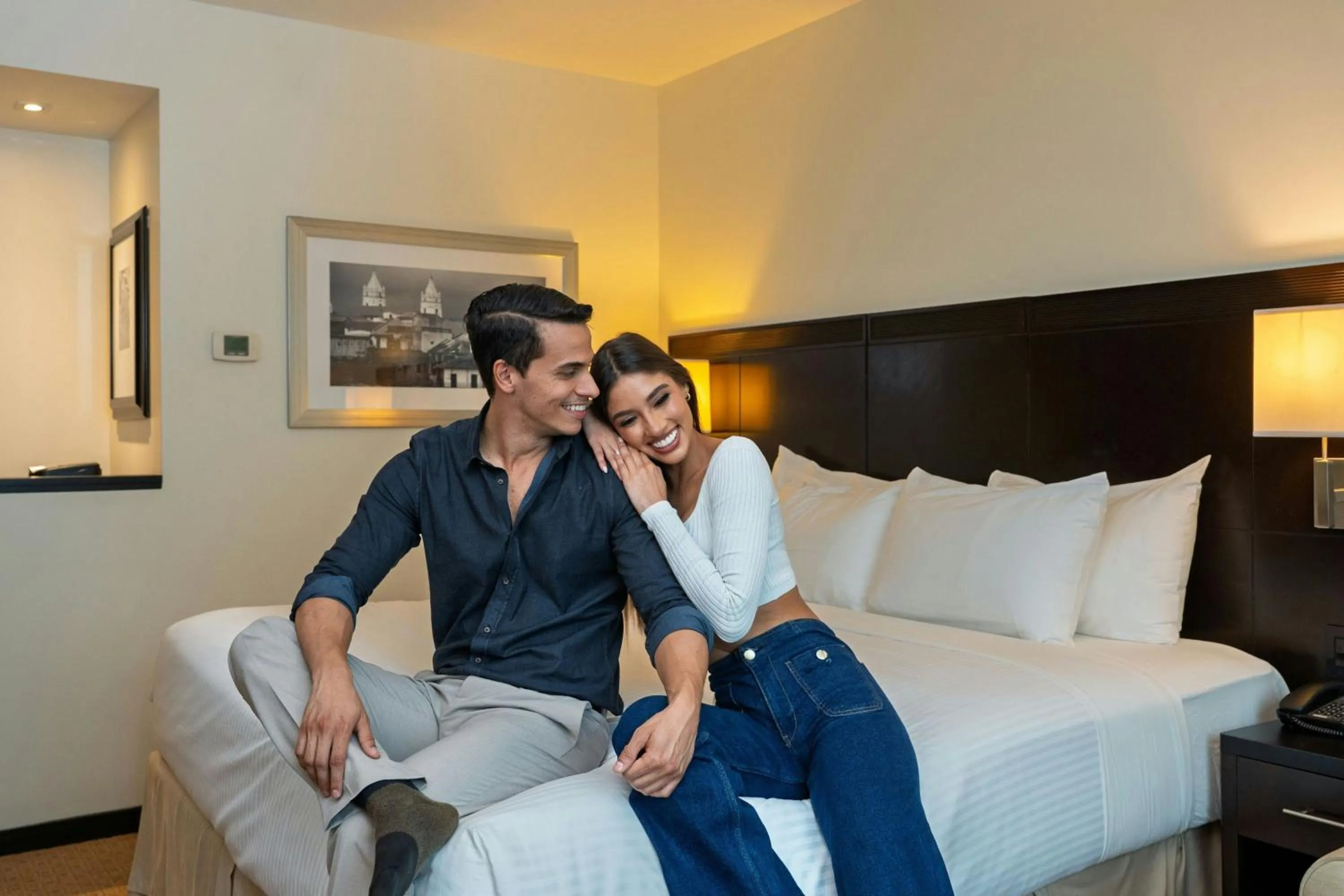 Swimming pool, Bed in Courtyard by Marriott Panama Metromall