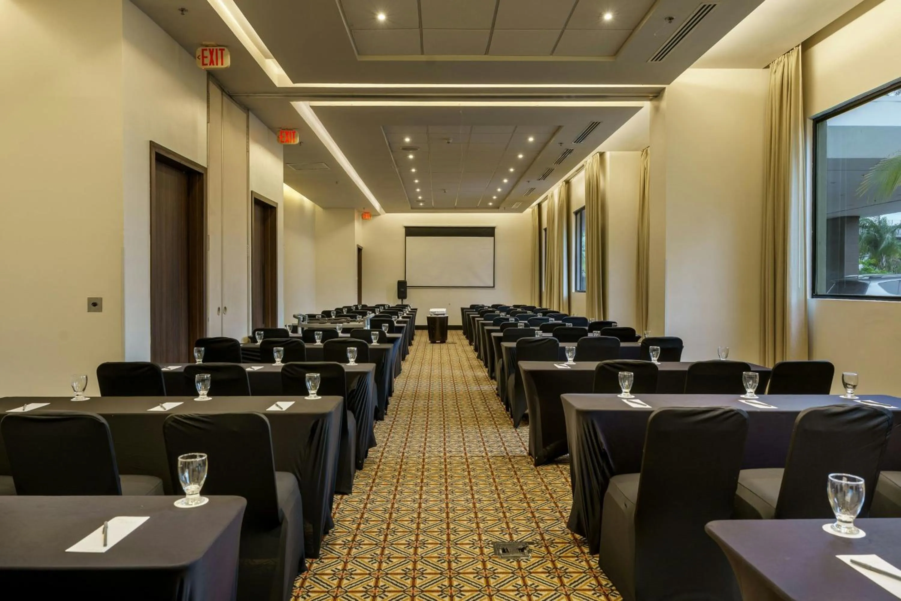 Meeting/conference room in Courtyard by Marriott Panama Metromall