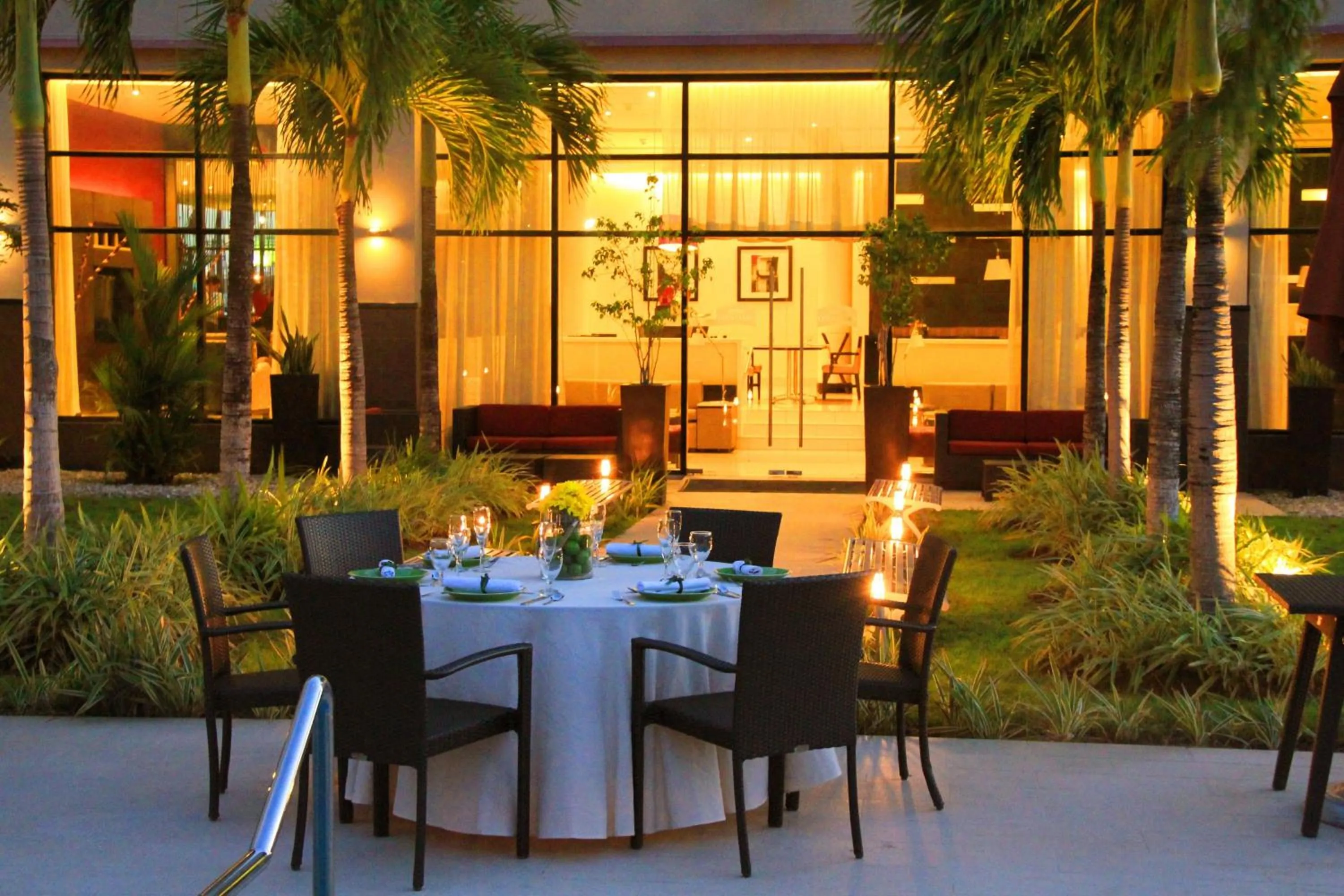 Meeting/conference room in Courtyard by Marriott Panama Metromall