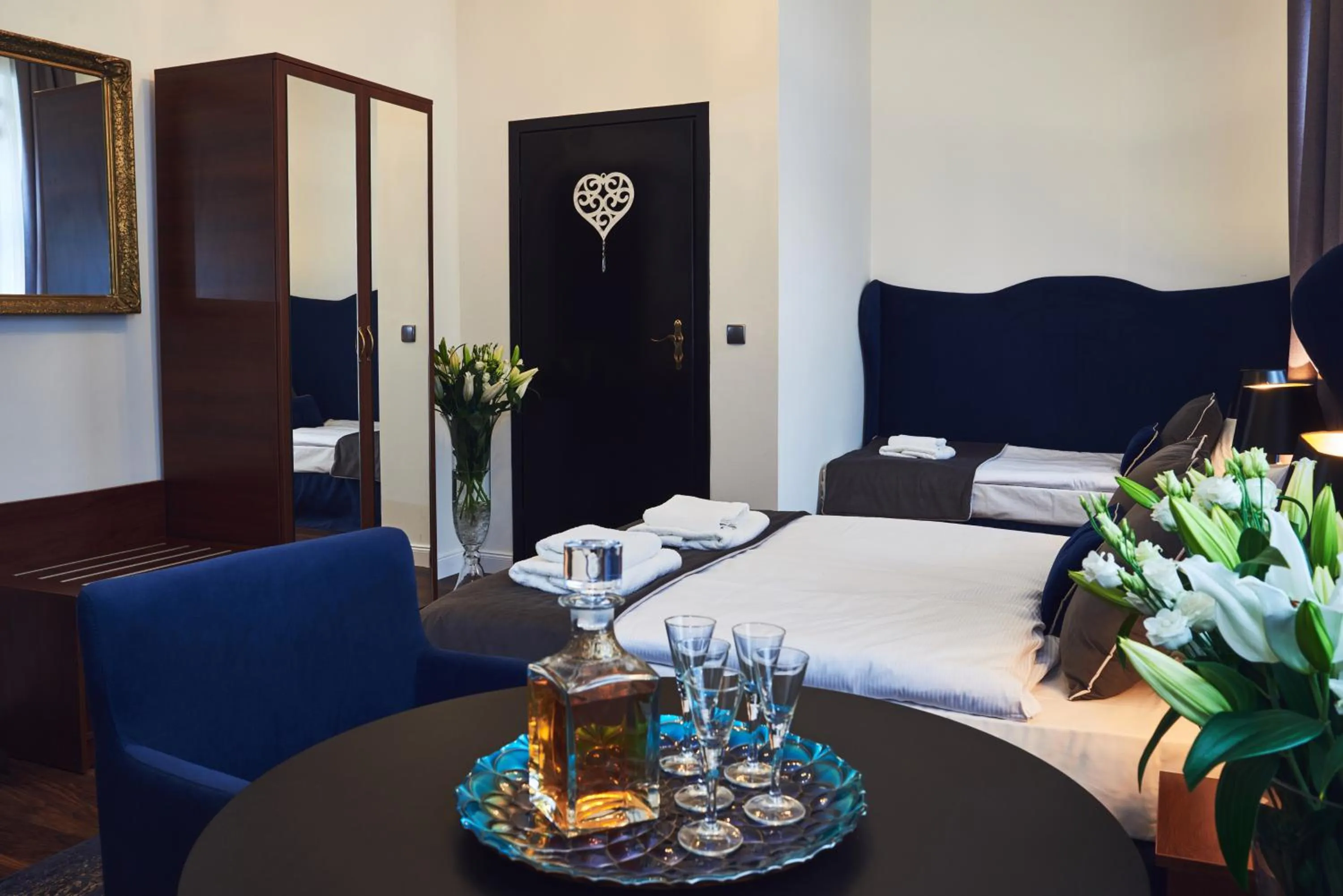 Photo of the whole room, Bed in Shalom Kazimierz