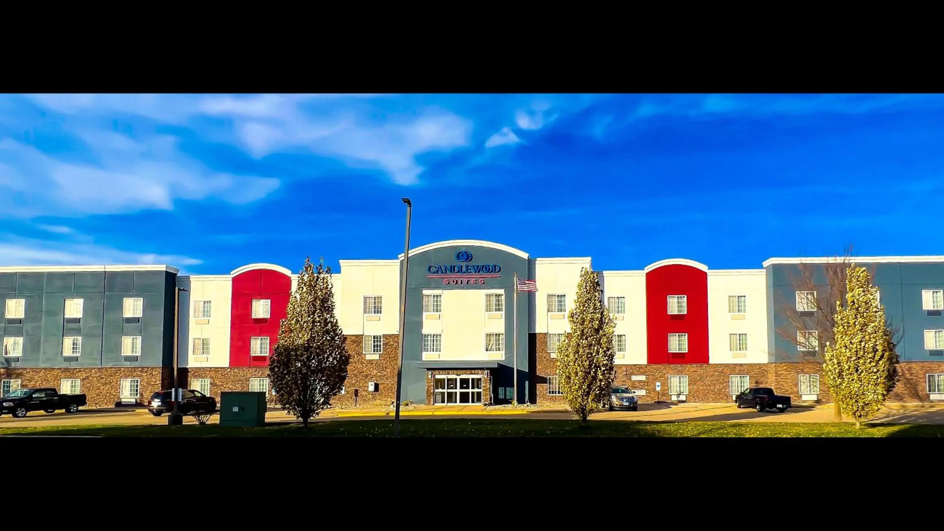 Property building in Candlewood Suites Champaign-Urbana University Area by IHG