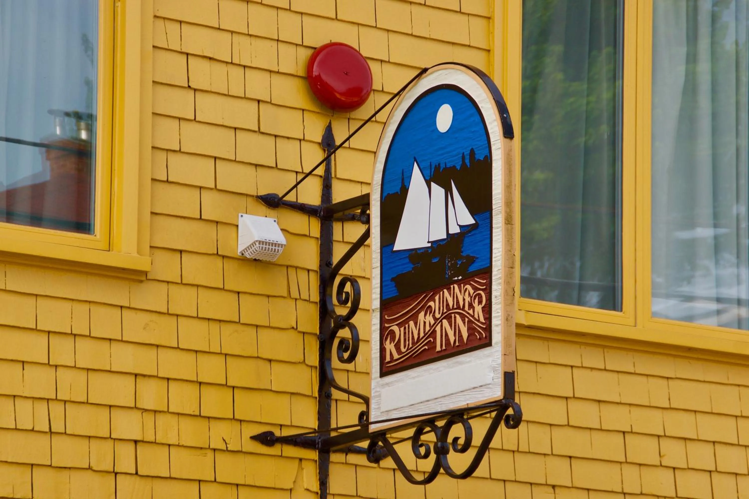 Property building in Rum Runner Inn