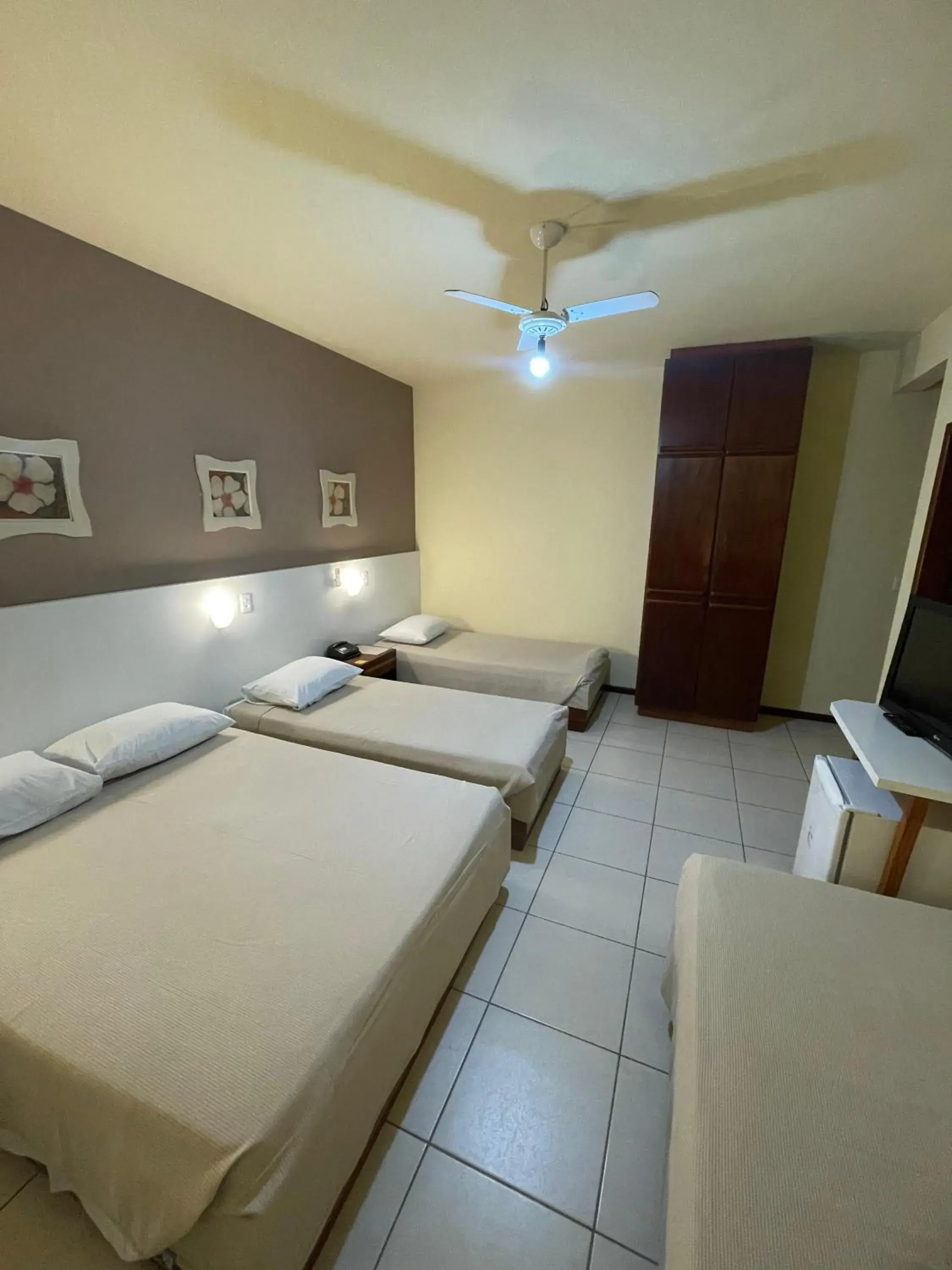 Family Suite in Hotel Cambirela Family Suite in Hotel Cambirela