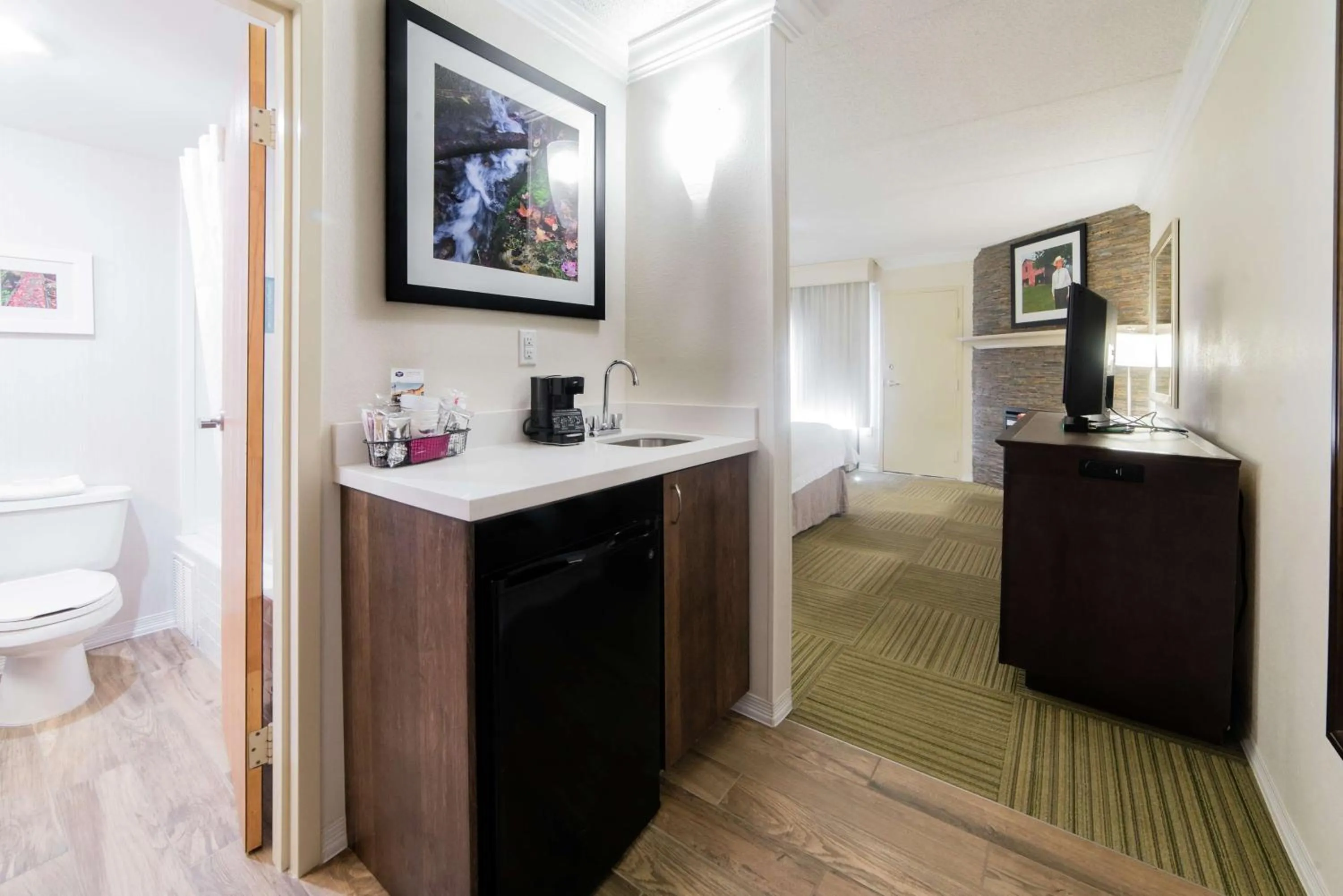 Bathroom in Hampton Inn Caryville-I-75/Cove Lake-State Park