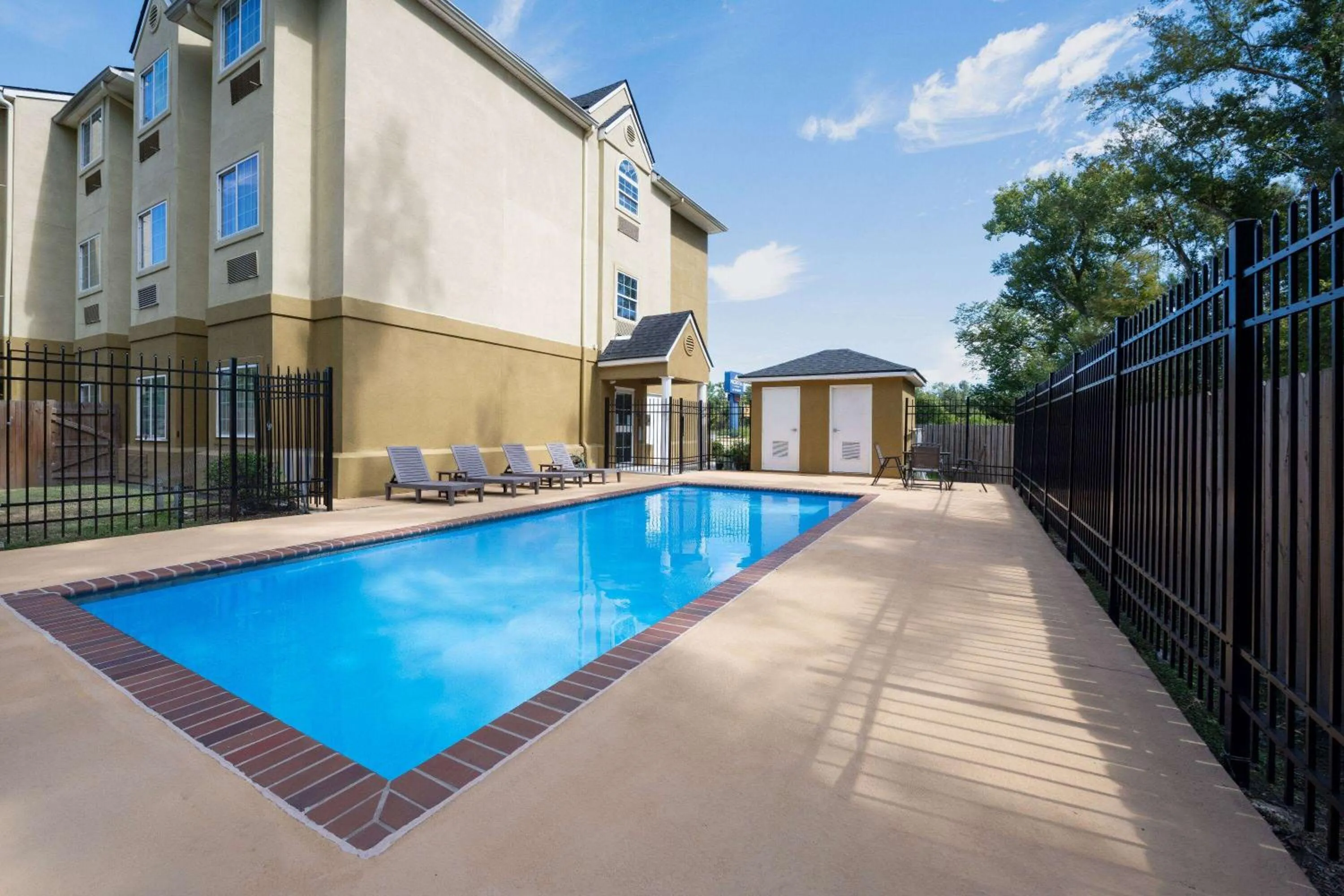 Pool view in Microtel Inn & Suites by Wyndham of Houma
