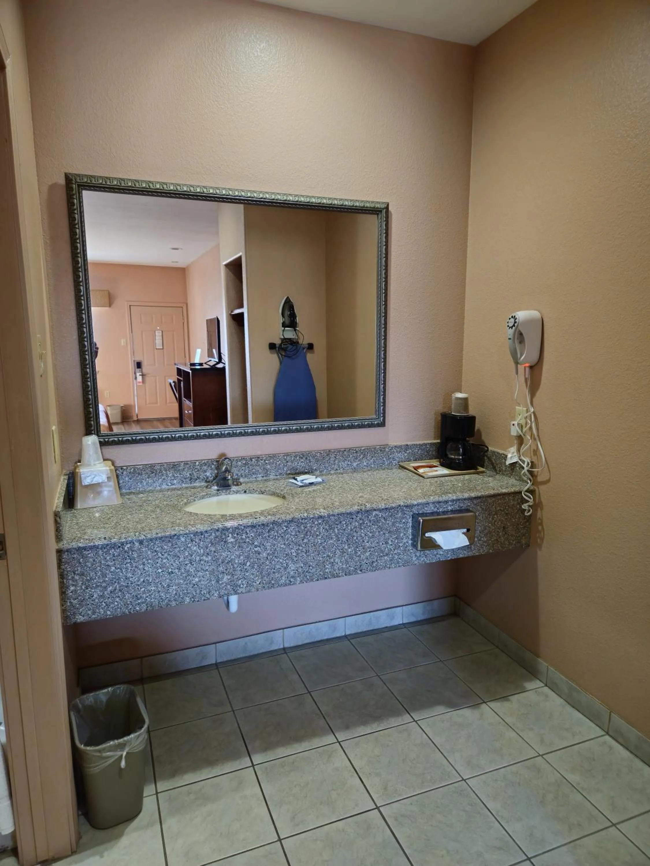 hair dryier in Budgetel Inn and Suites