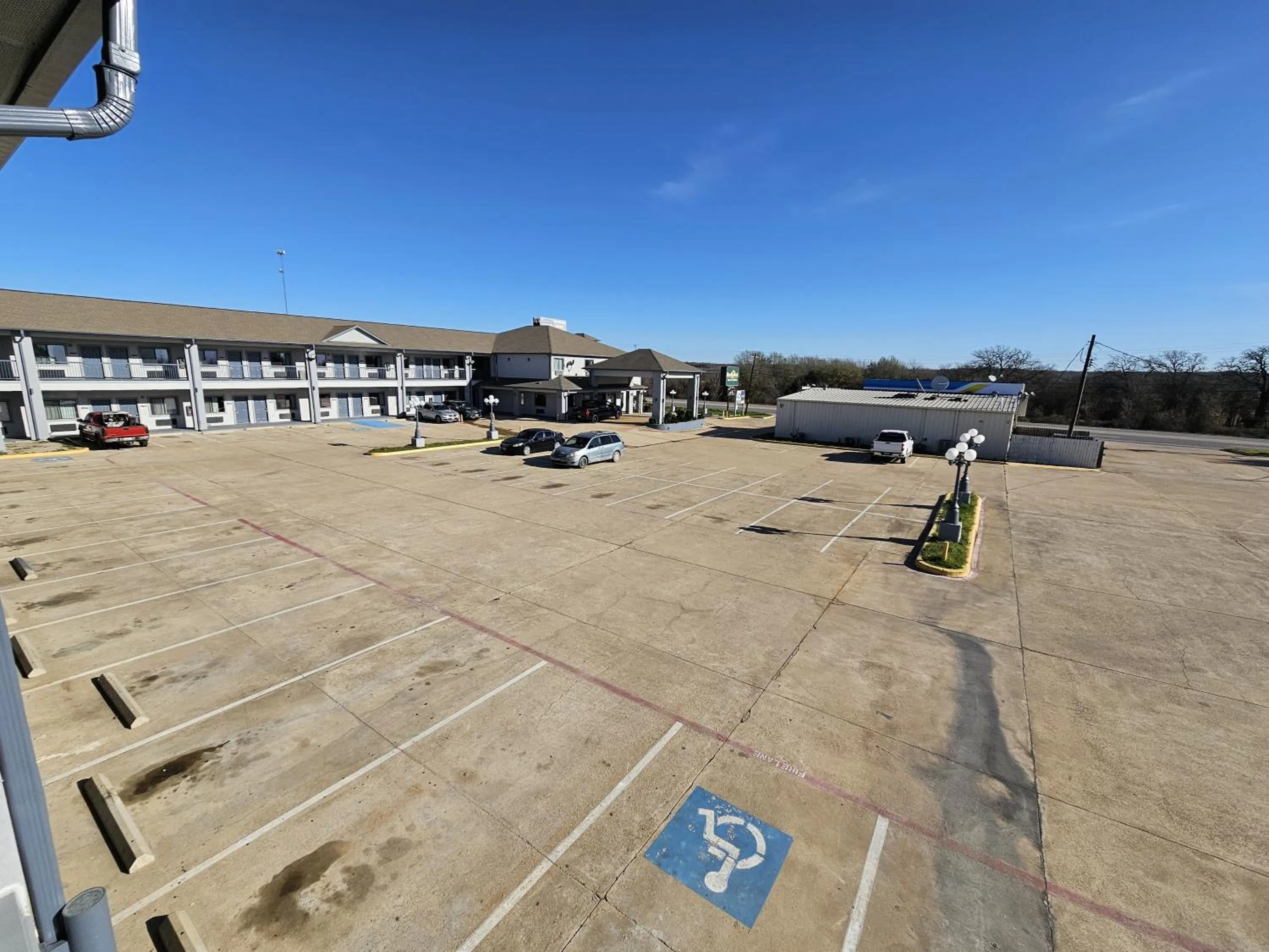 Parking in Budgetel Inn and Suites