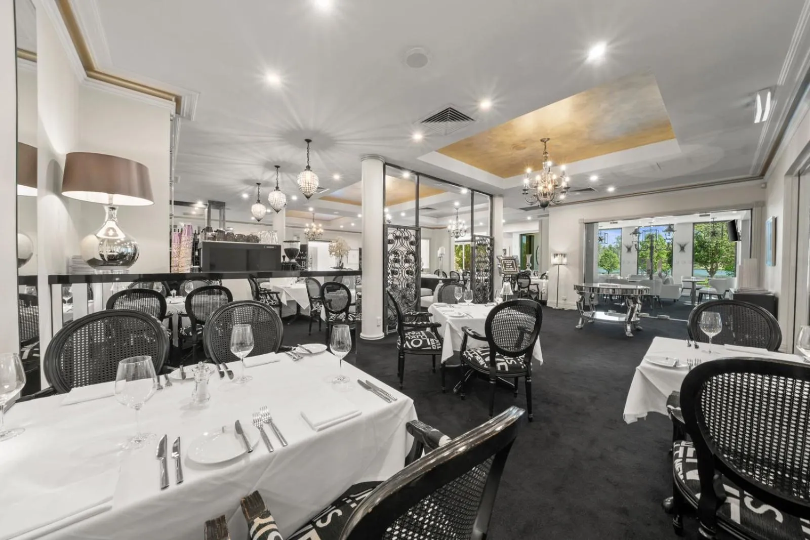 Restaurant/places to eat in The Carrington Hotel