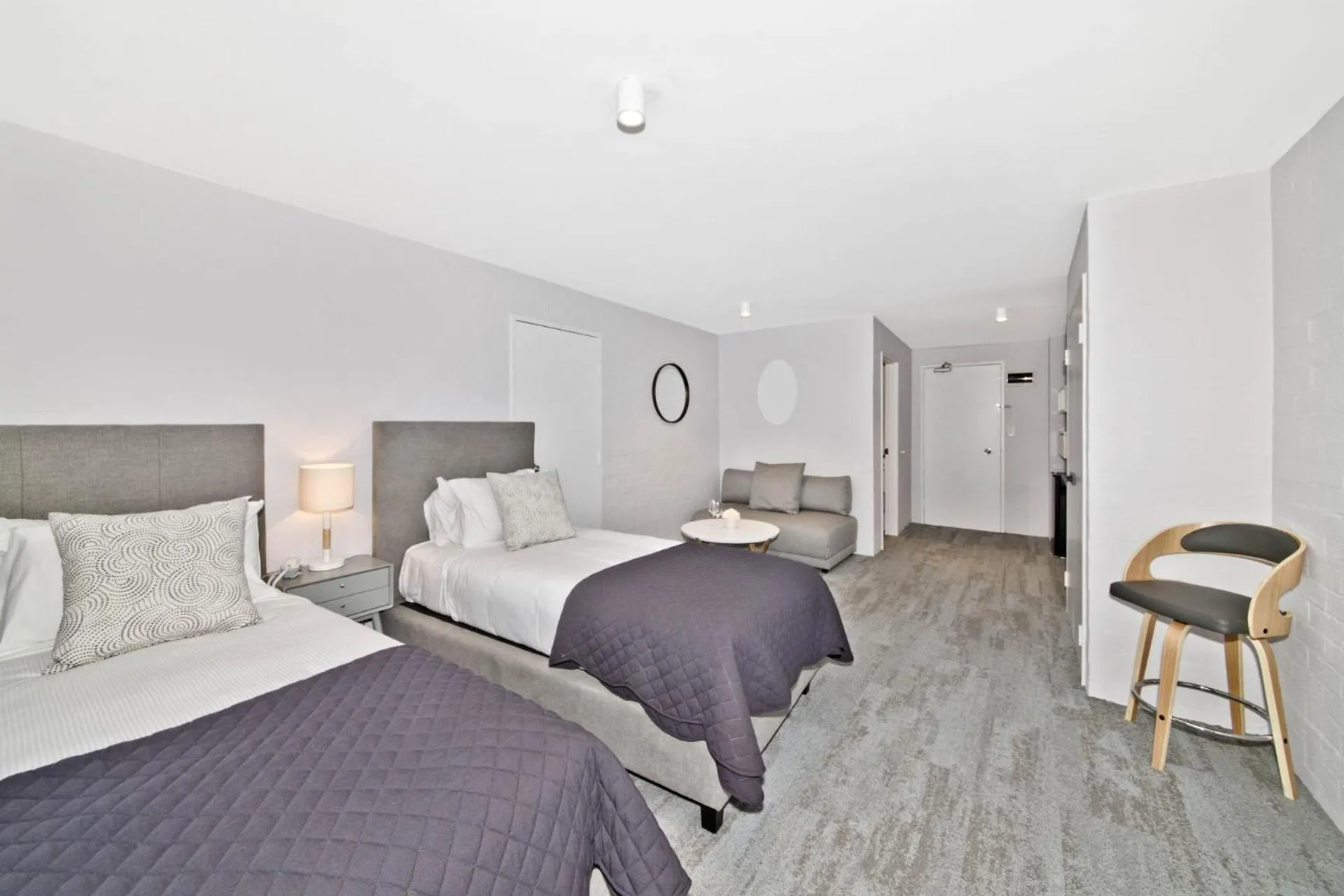 Photo of the whole room, Bed in Atrium Hotel Mandurah