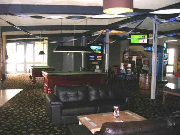 Lounge or bar in Overlander Hotel Motel