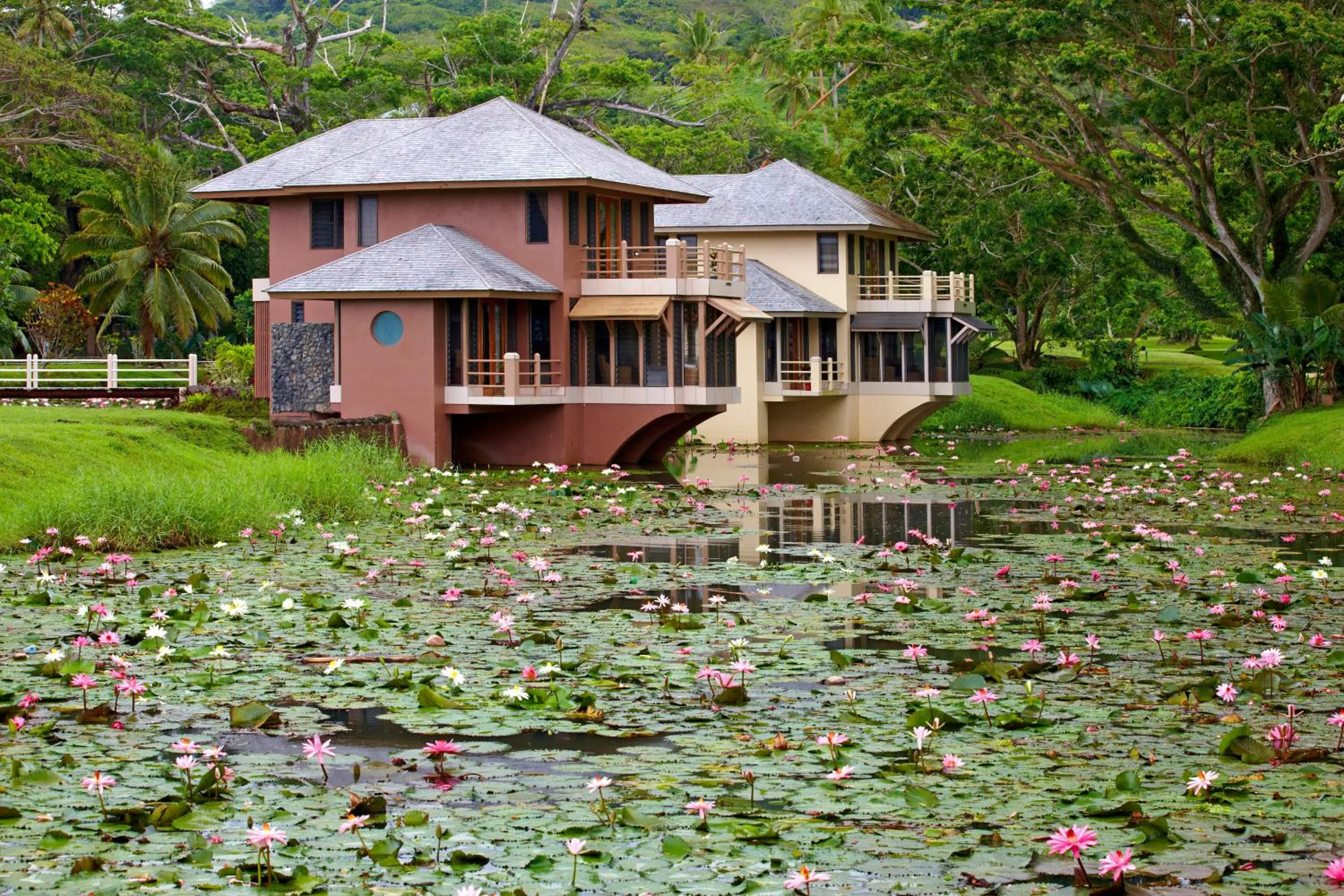 Koro Sun Resort & Rainforest Spa
