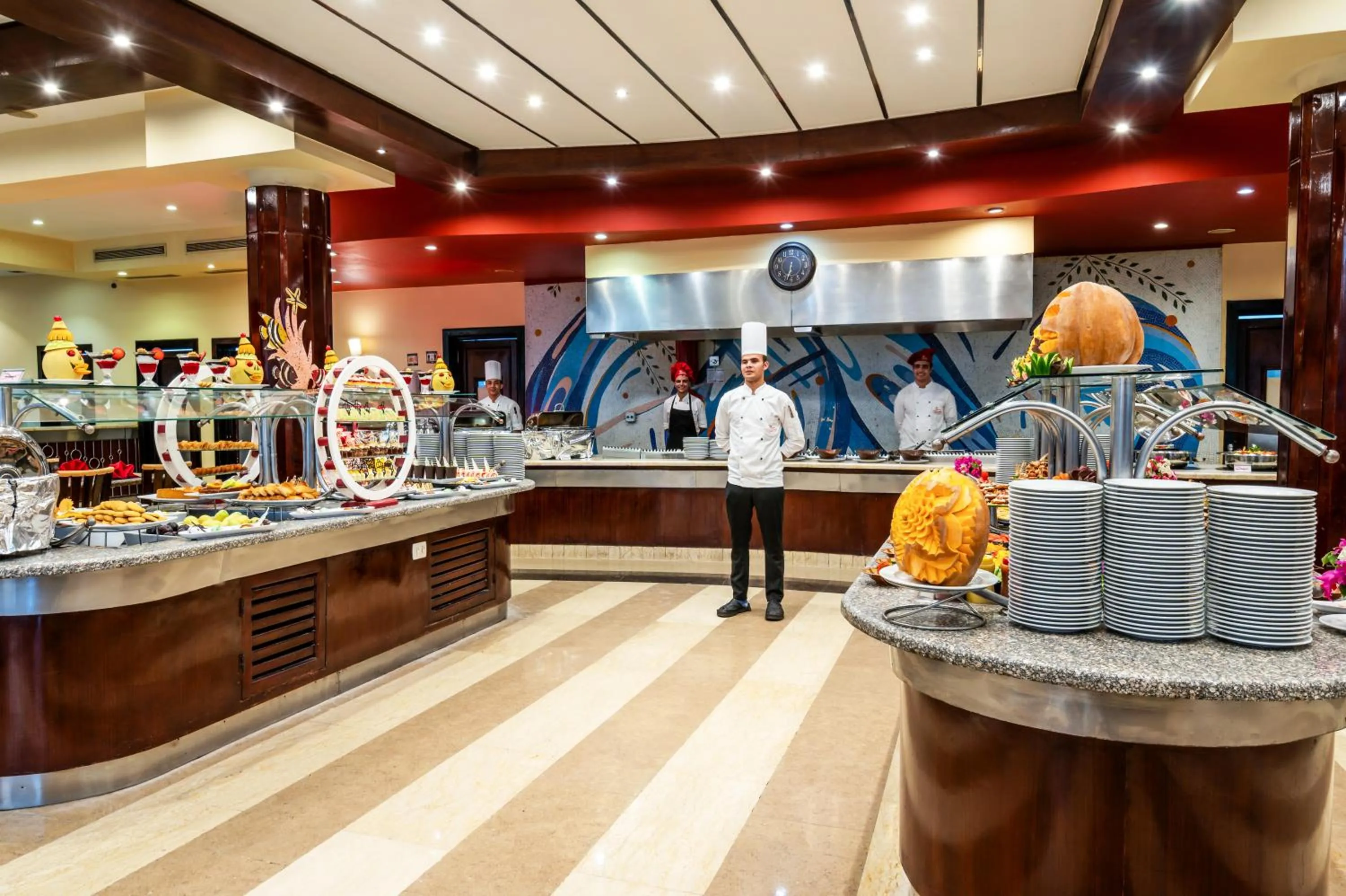 Food and drinks in Xperience St. George Sharm El Sheikh