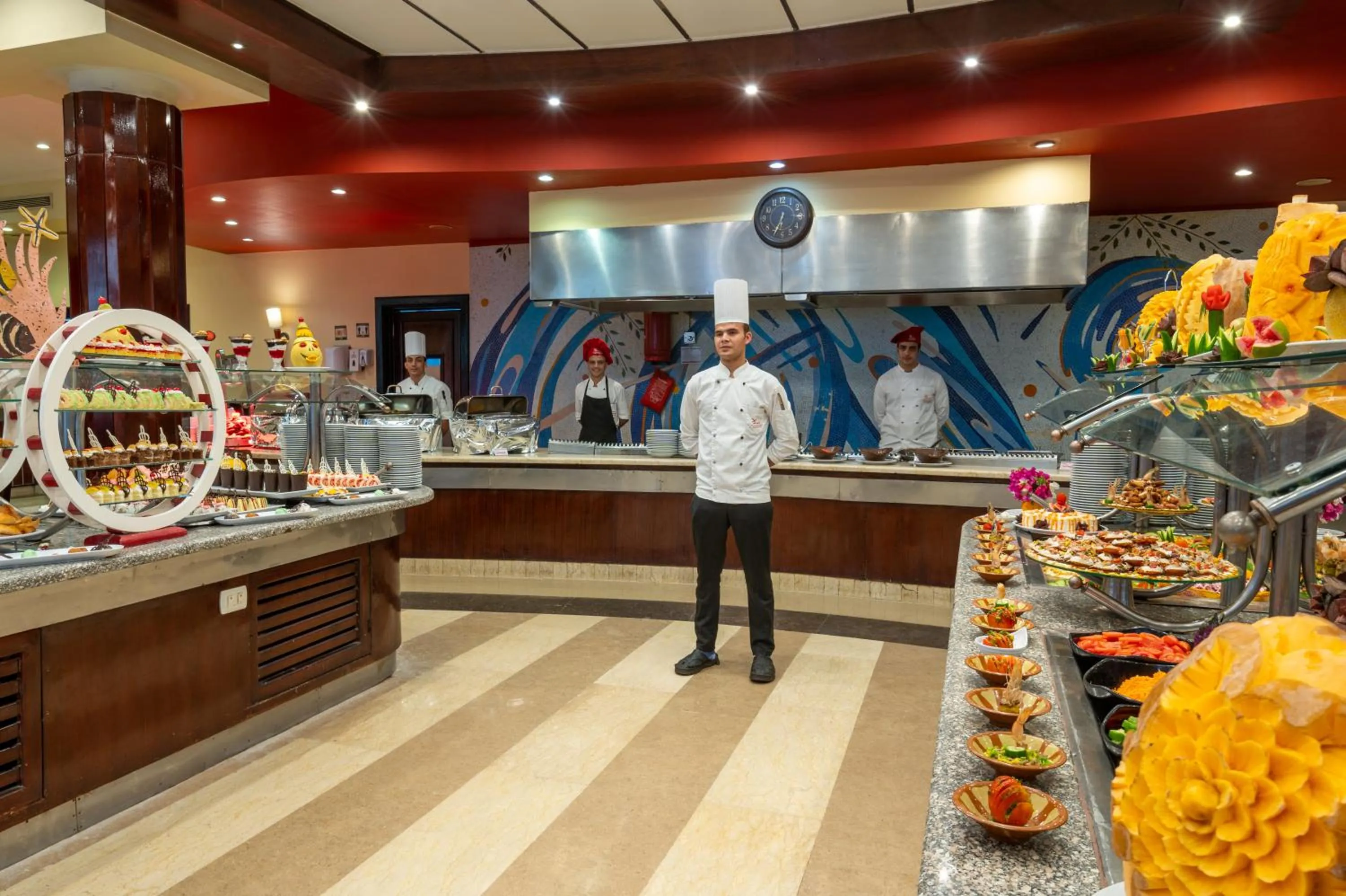 Food and drinks in Xperience St. George Sharm El Sheikh