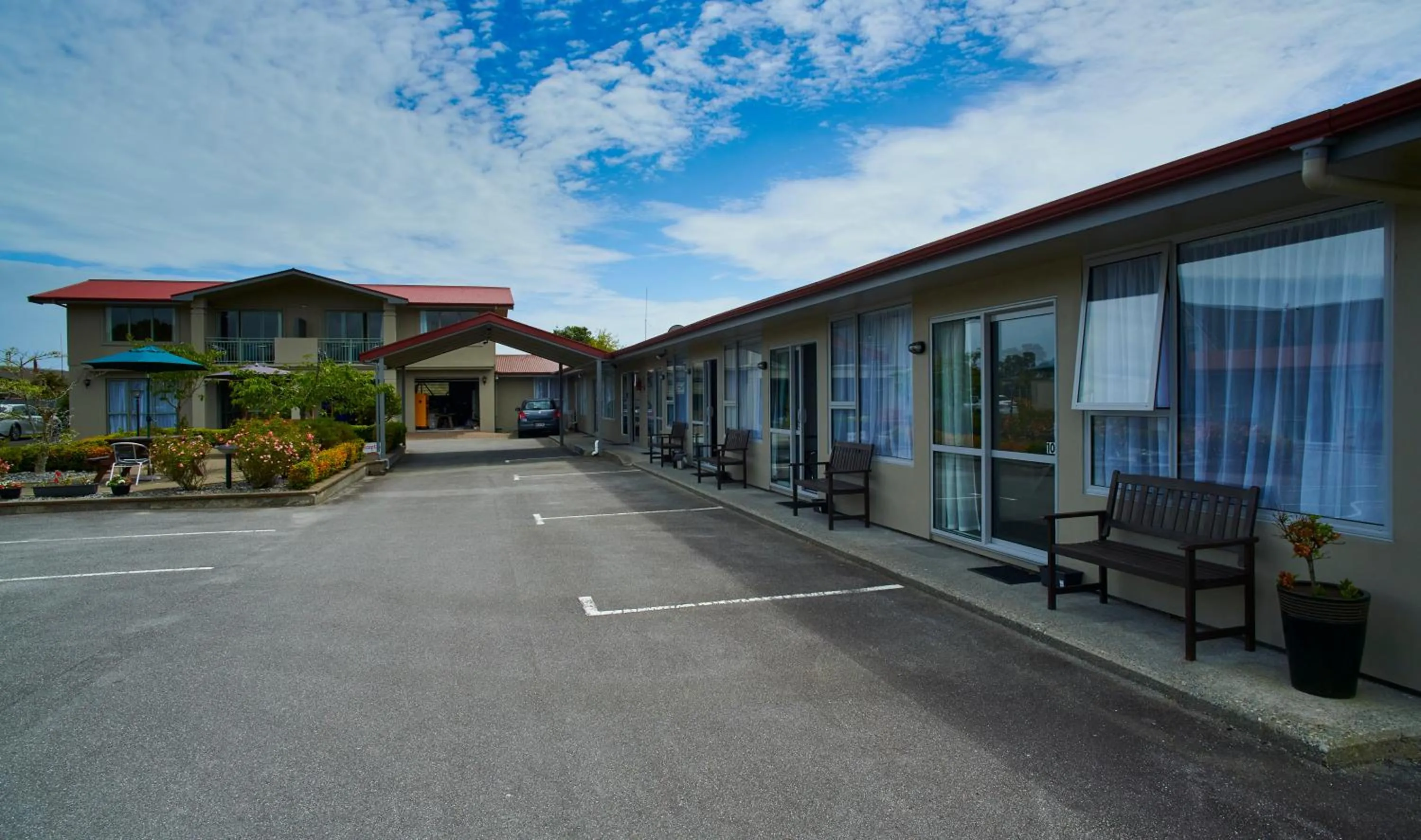 Property building in Aachen Place Motel