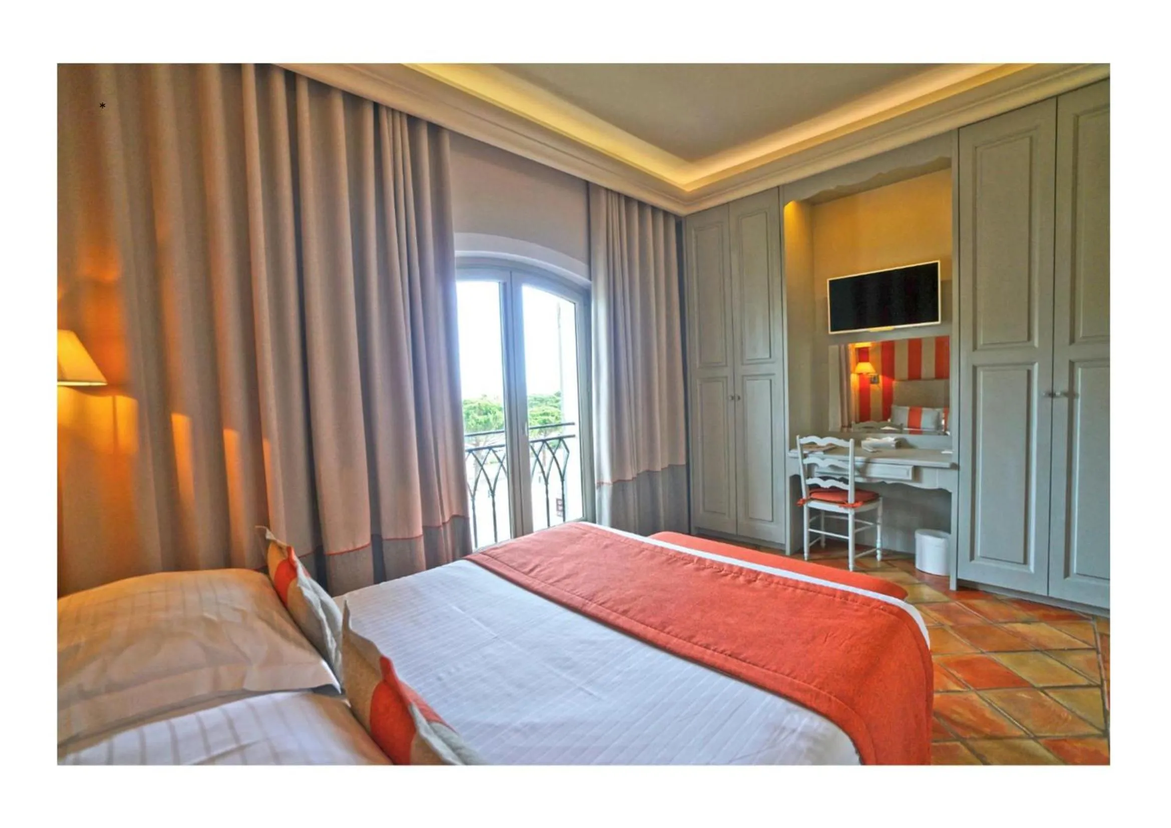 Bed in La Bastide Du Port - Hôtel de Charme