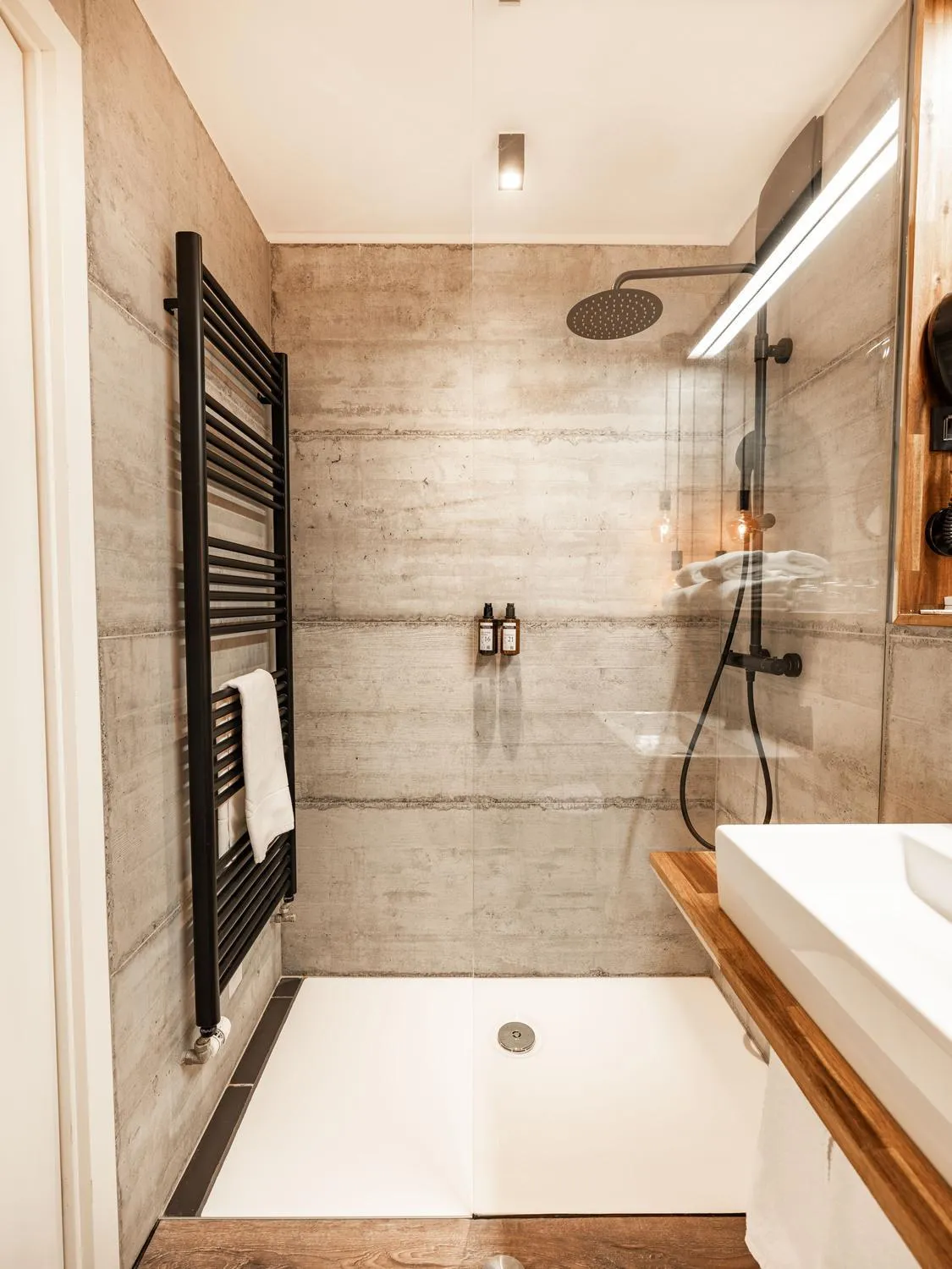 Shower in Hotel City Maribor