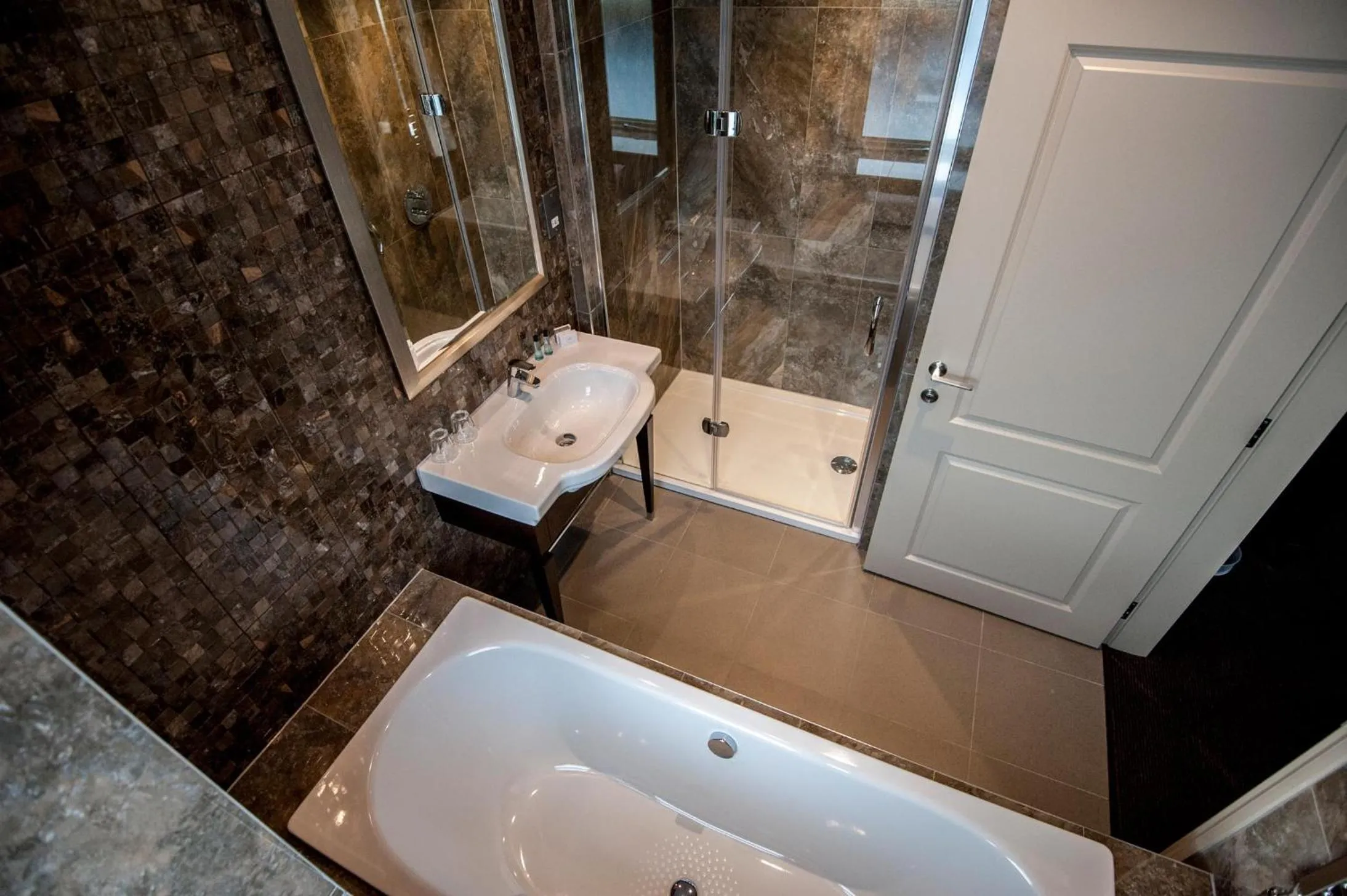 Shower in Seamill Hydro Hotel