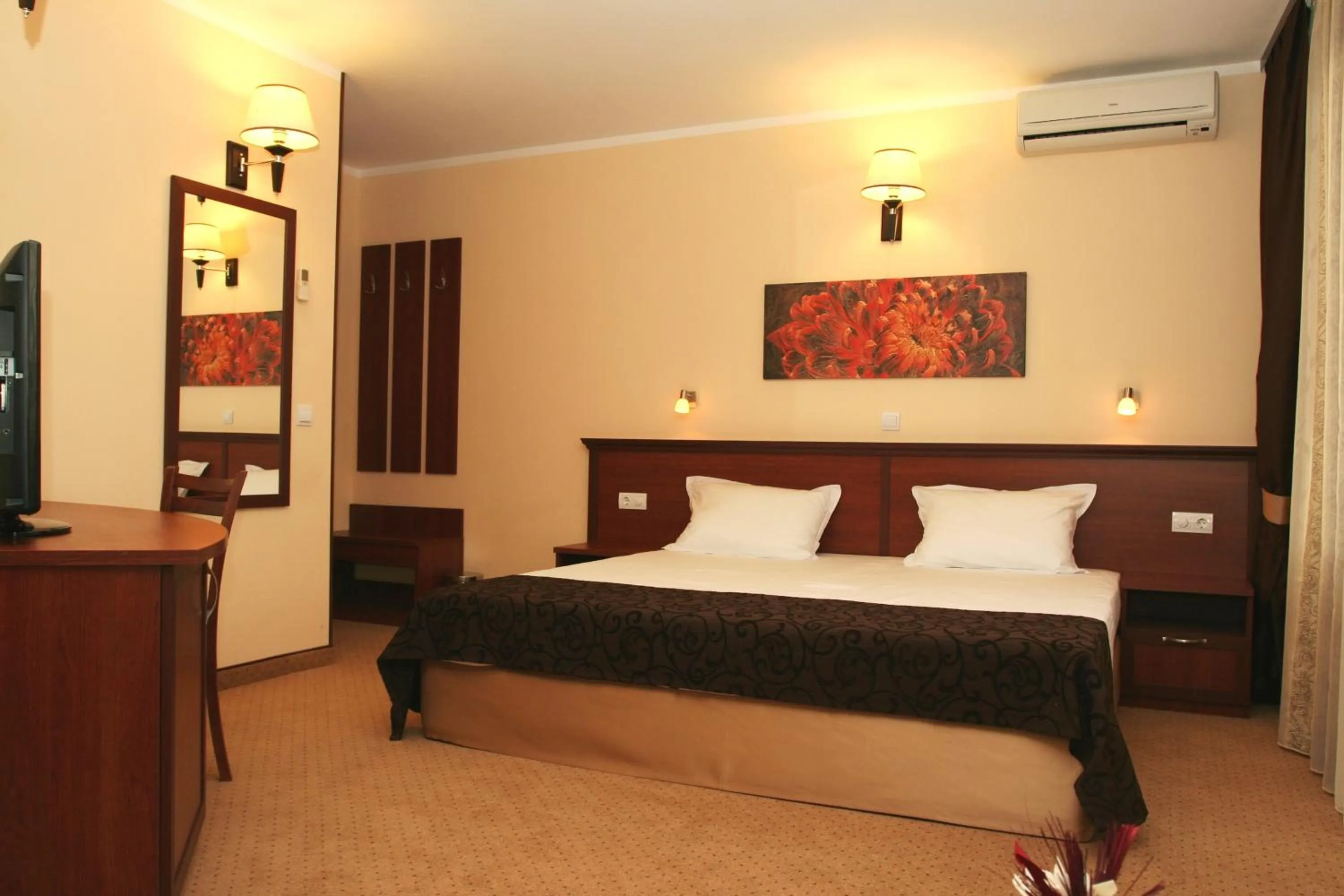 Bed in Favorit Hotel